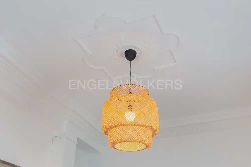 5 quarto Apartamento para arrendar em Valencia cidade - 2 000 € (Ref: 9897555)