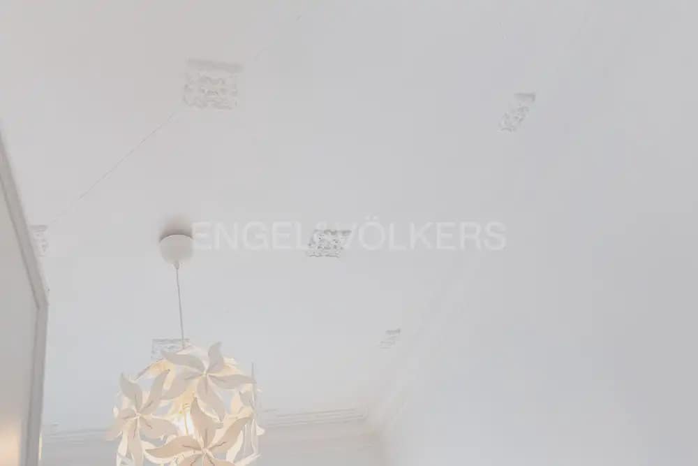 5 quarto Apartamento para arrendar em Valencia cidade - 2 000 € (Ref: 9897555)