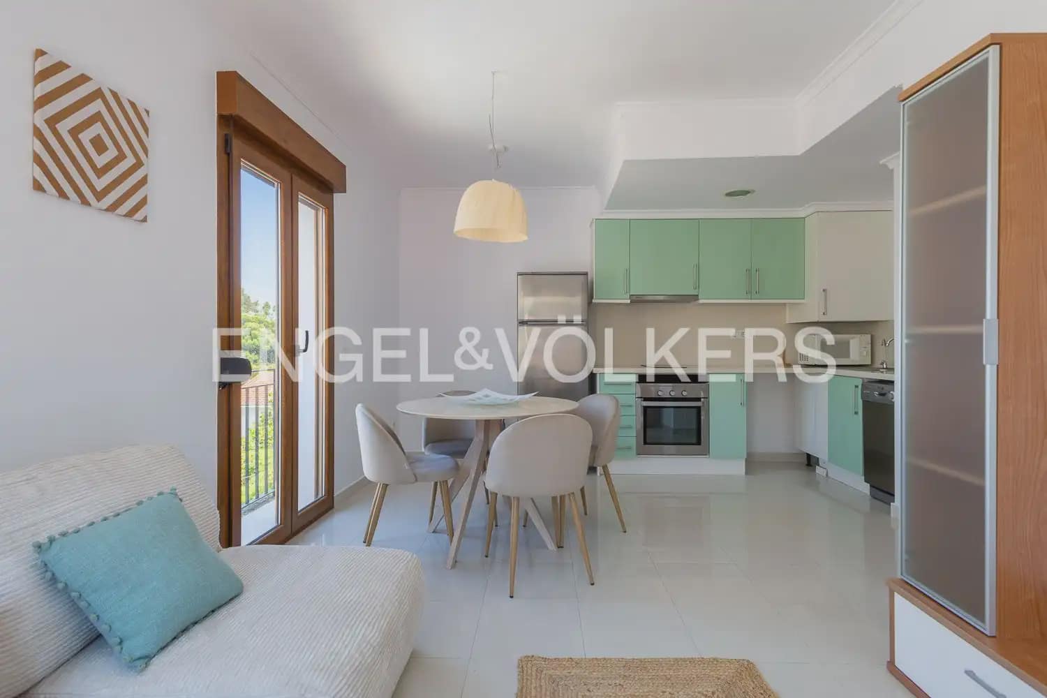2 slaapkamer Flat te koop in Denia - € 215.000 (Ref: 9897557)