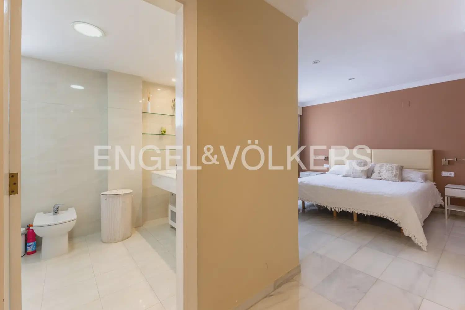 4 sypialnia Mieszkanie na sprzedaż w Miasto Walencja z garażem - 1 400 000 € (Ref: 9897558)