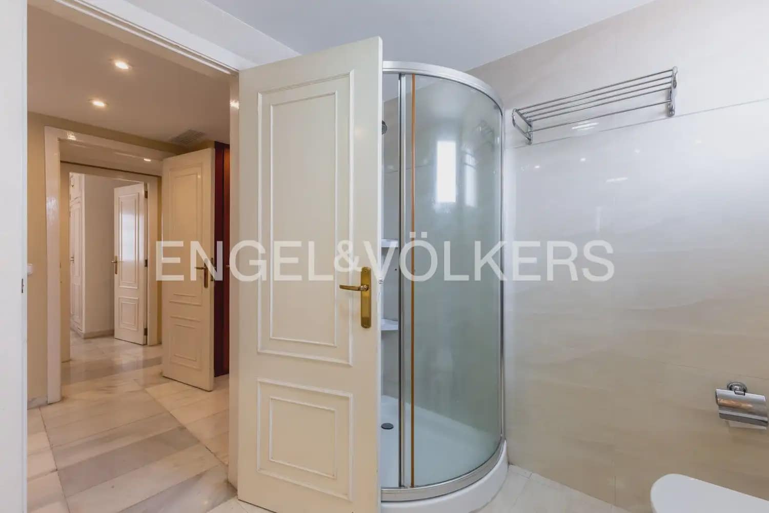 4 sypialnia Mieszkanie na sprzedaż w Miasto Walencja z garażem - 1 400 000 € (Ref: 9897558)