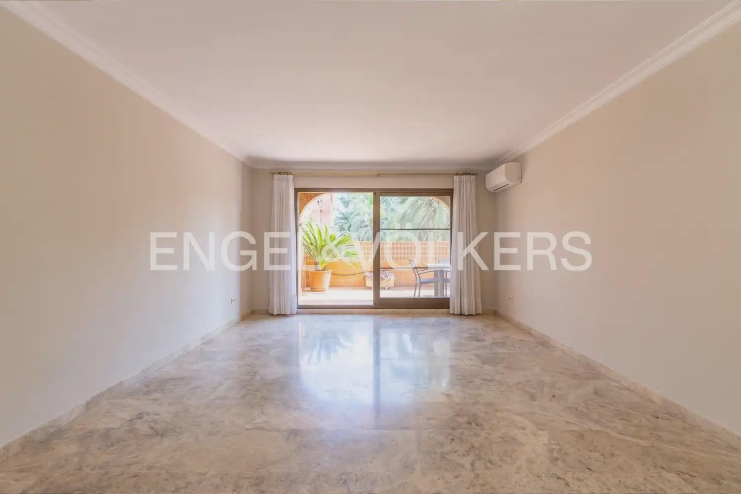 3 Zimmer Wohnung zu verkaufen in Valencia Stadt mit Garage - 635.000 € (Ref: 9897559)