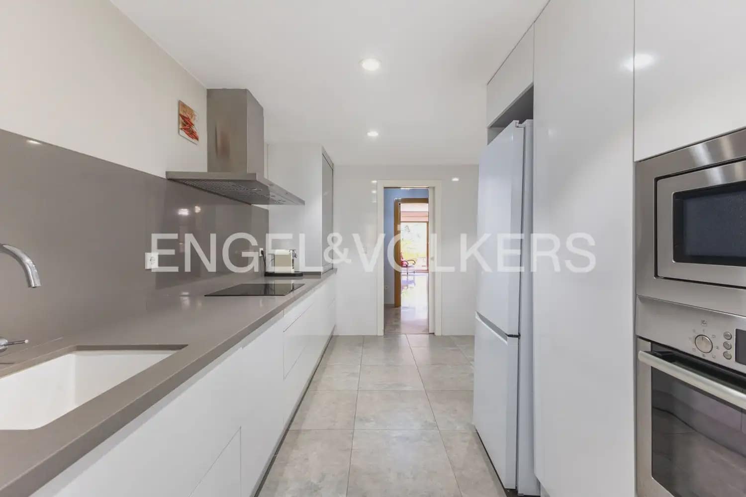 3 Zimmer Wohnung zu verkaufen in Valencia Stadt mit Garage - 635.000 € (Ref: 9897559)