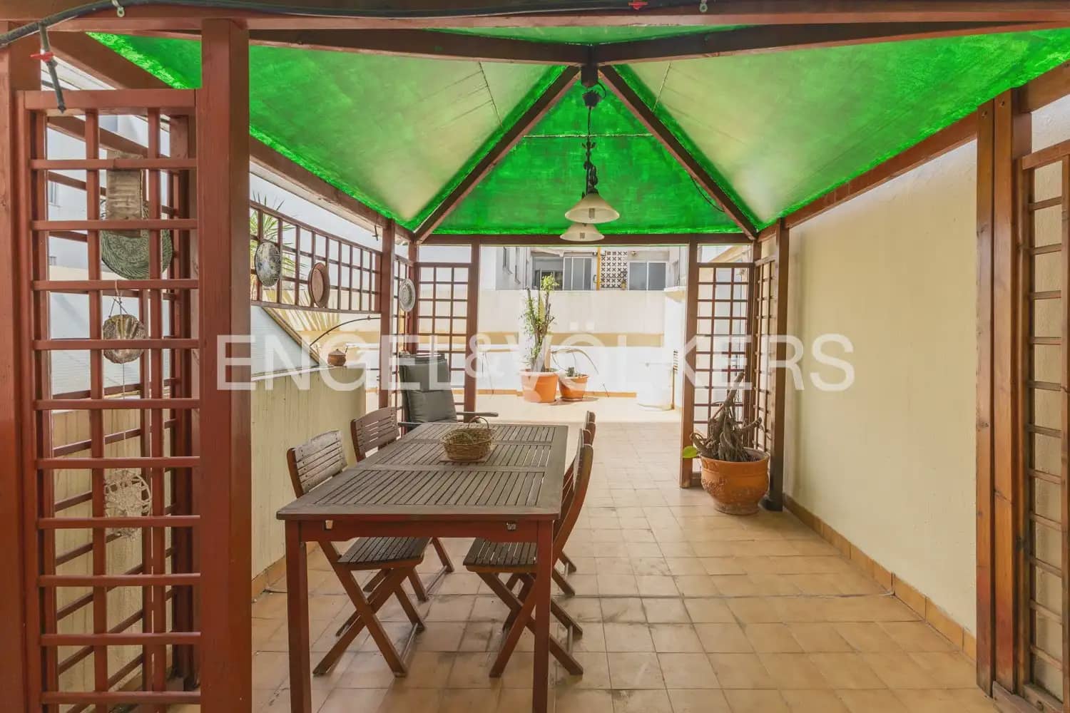 3 Zimmer Wohnung zu verkaufen in Valencia Stadt mit Garage - 635.000 € (Ref: 9897559)