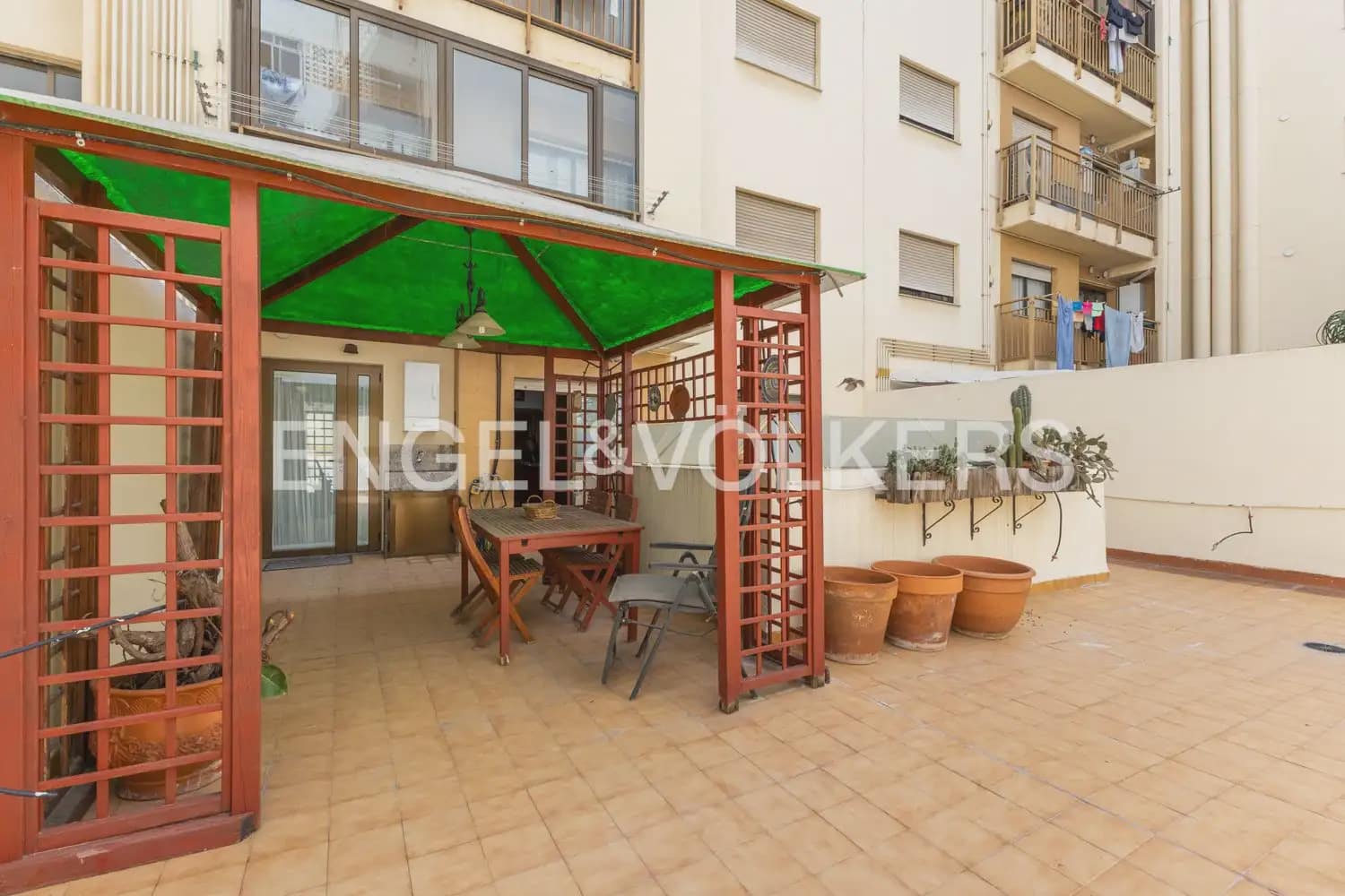 3 Zimmer Wohnung zu verkaufen in Valencia Stadt mit Garage - 635.000 € (Ref: 9897559)