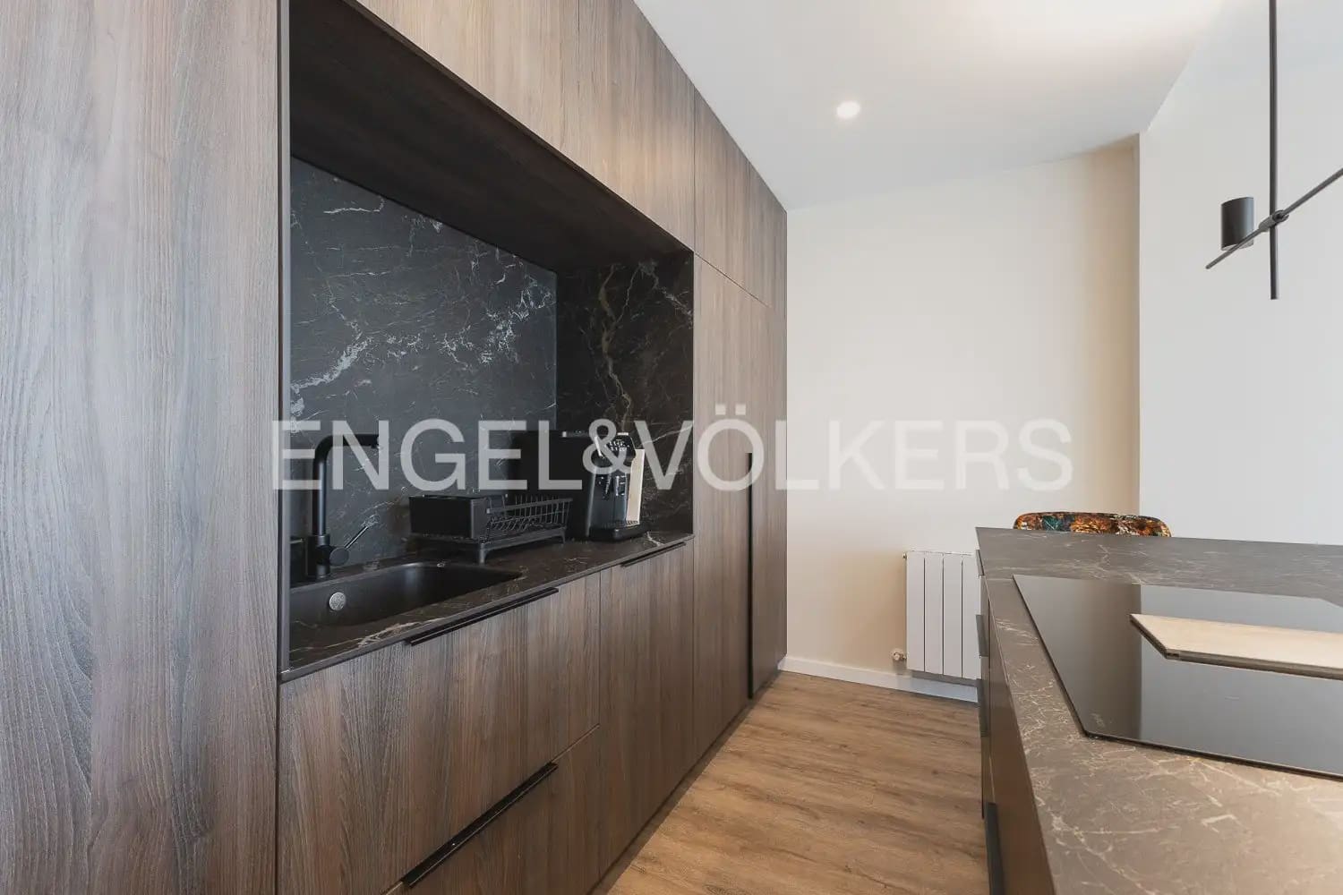 3 bedroom Flat for sale in Valencia city with garage - € 1,100,000 (Ref: 9897560)