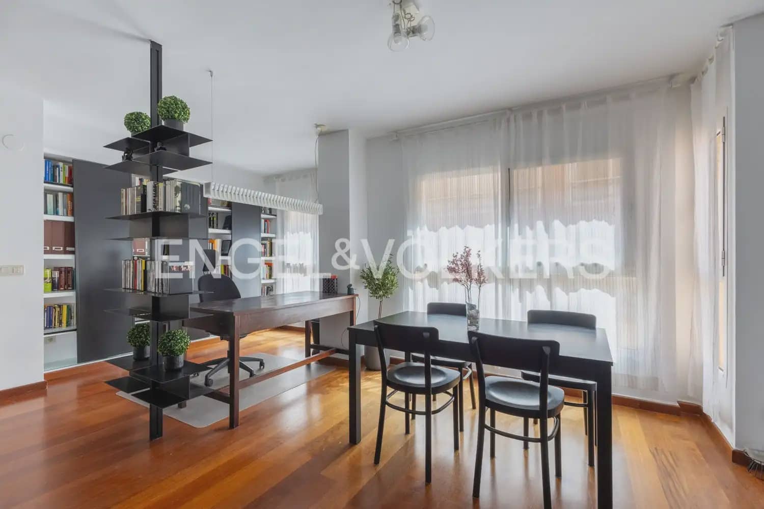 2 soverom Leilighet til salgs i Valencia by med garasje - € 430 000 (Ref: 9897561)