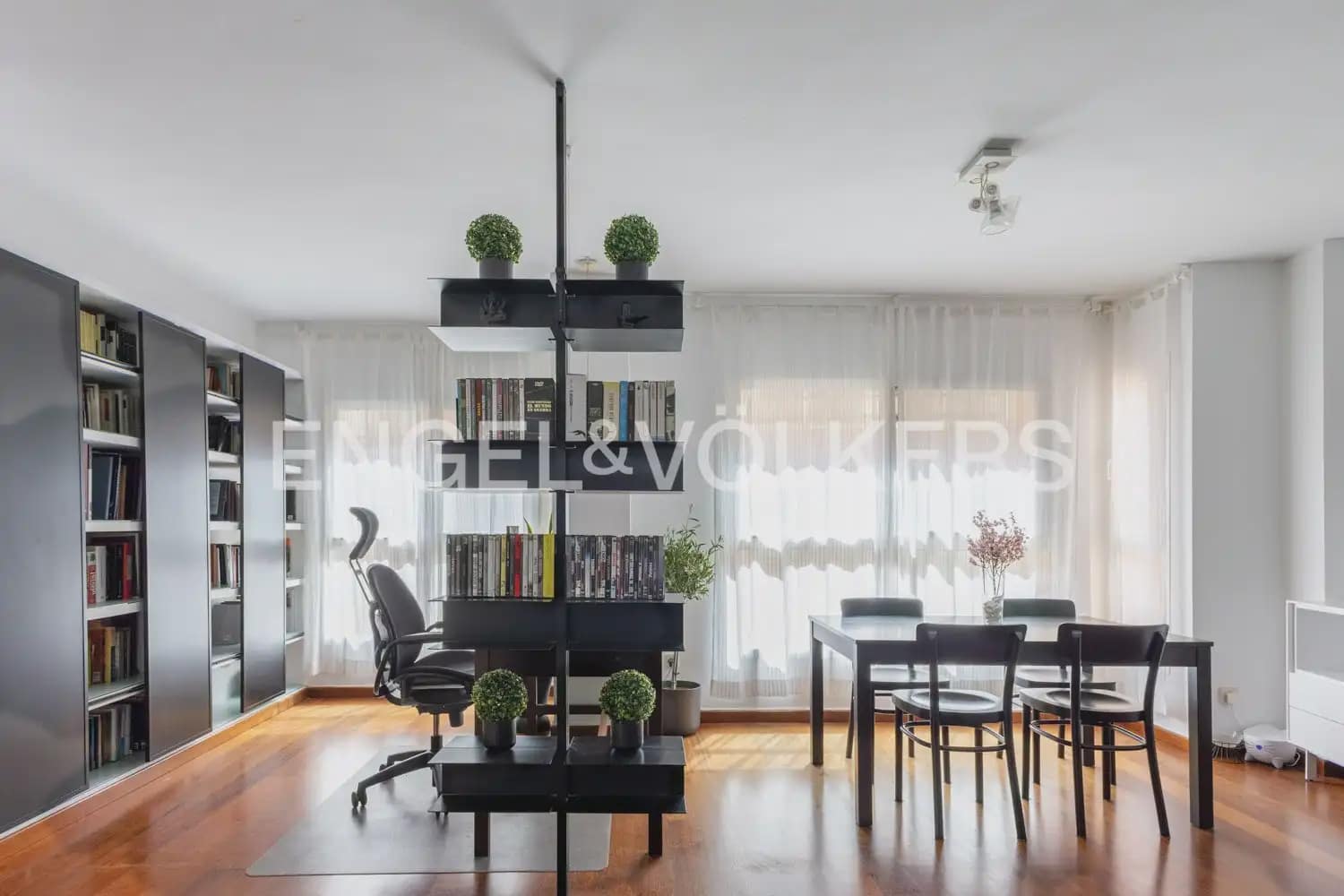2 soverom Leilighet til salgs i Valencia by med garasje - € 430 000 (Ref: 9897561)