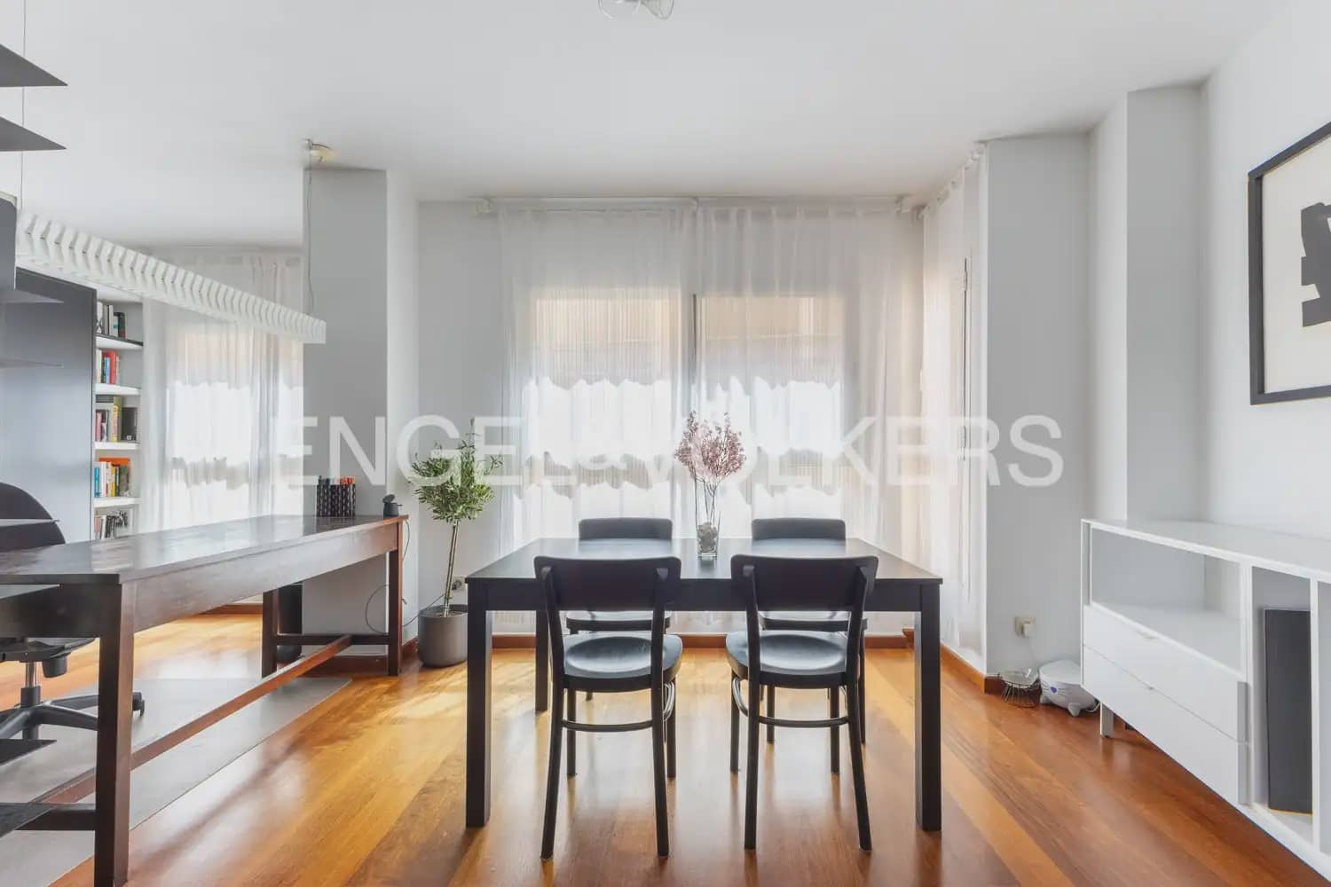 2 soverom Leilighet til salgs i Valencia by med garasje - € 430 000 (Ref: 9897561)