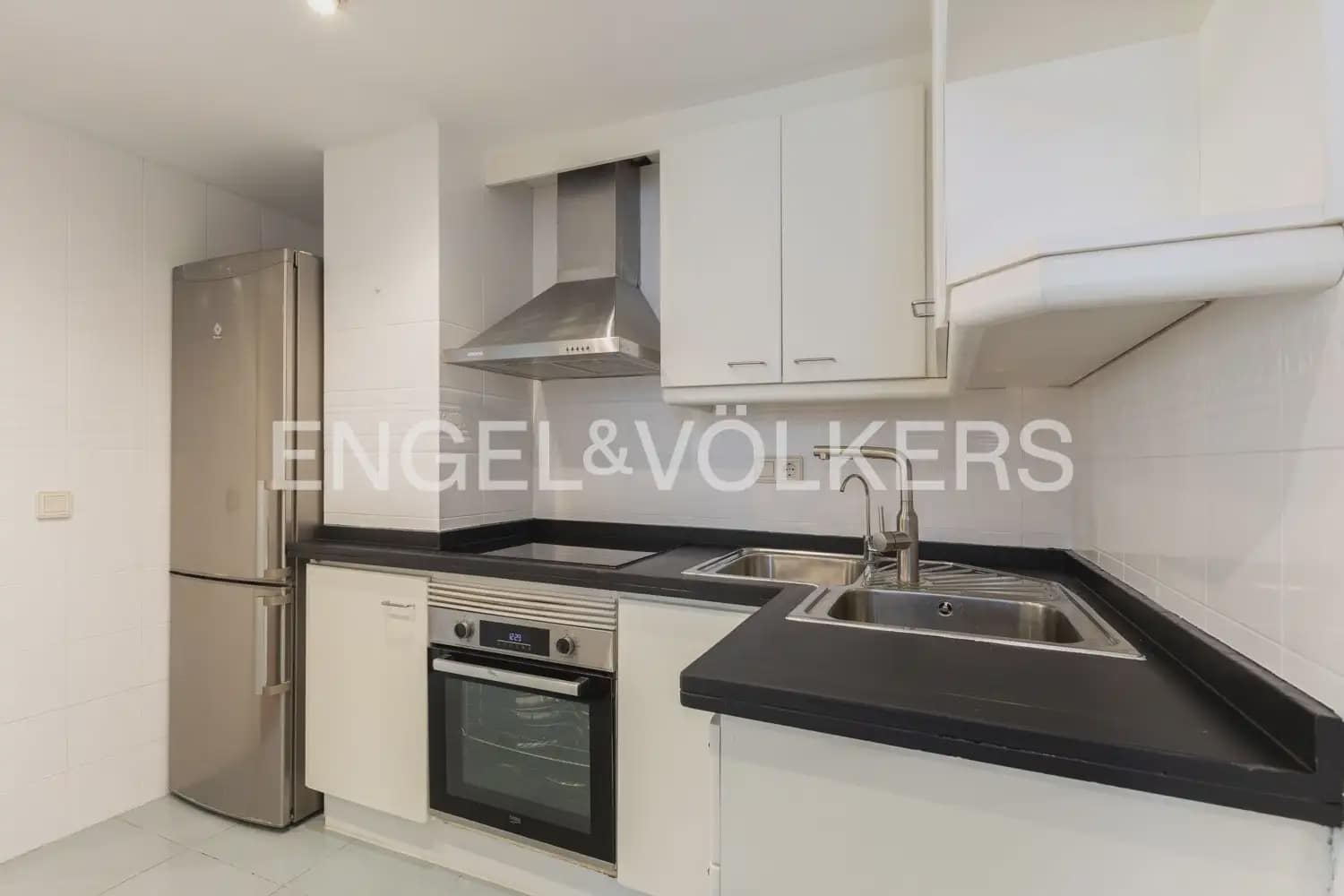2 soverom Leilighet til salgs i Valencia by med garasje - € 430 000 (Ref: 9897561)