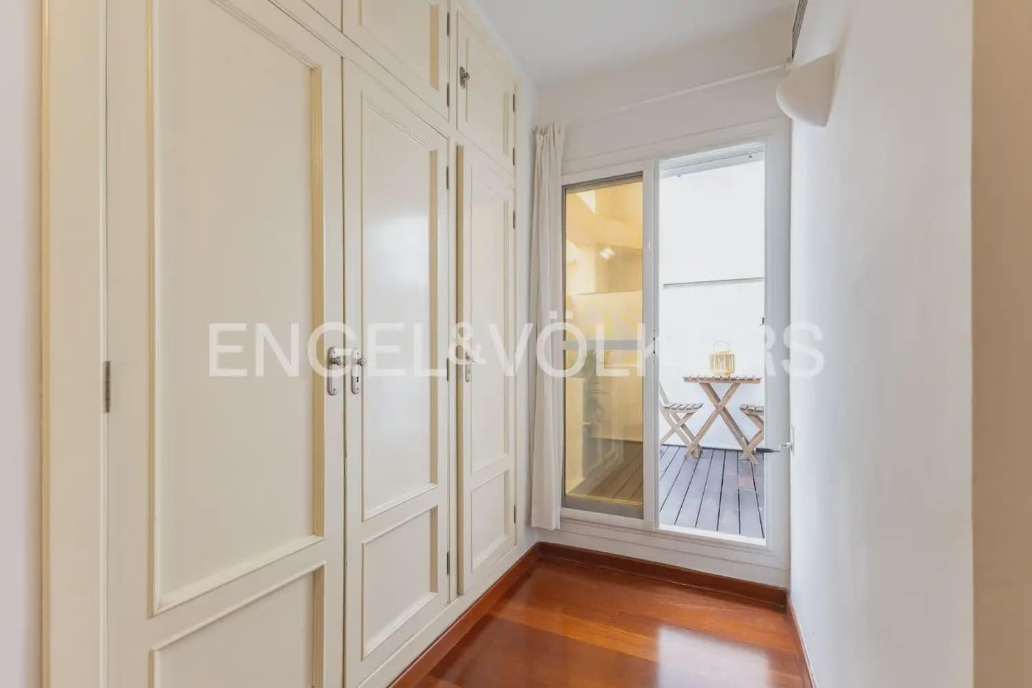 2 soverom Leilighet til salgs i Valencia by med garasje - € 430 000 (Ref: 9897561)