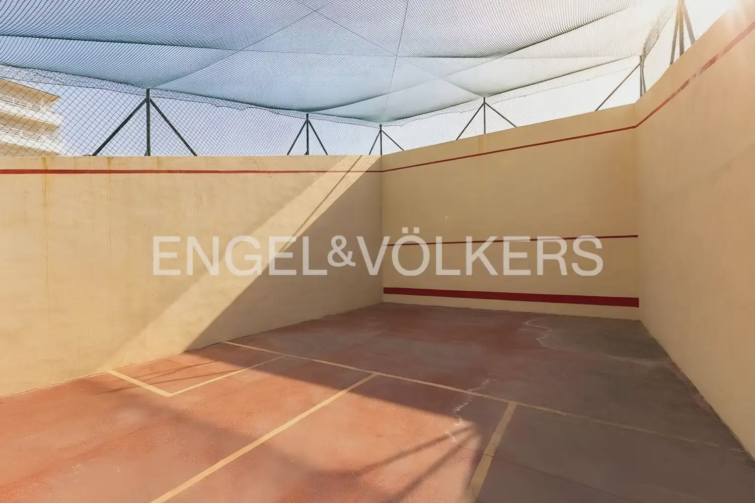 3 bedroom Flat for sale in Sueca with pool garage - € 350,000 (Ref: 9897564)