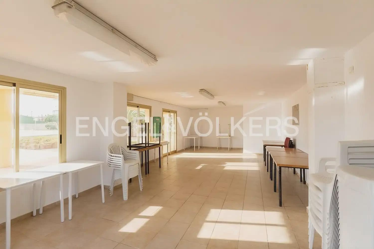 3 bedroom Flat for sale in Sueca with pool garage - € 350,000 (Ref: 9897564)