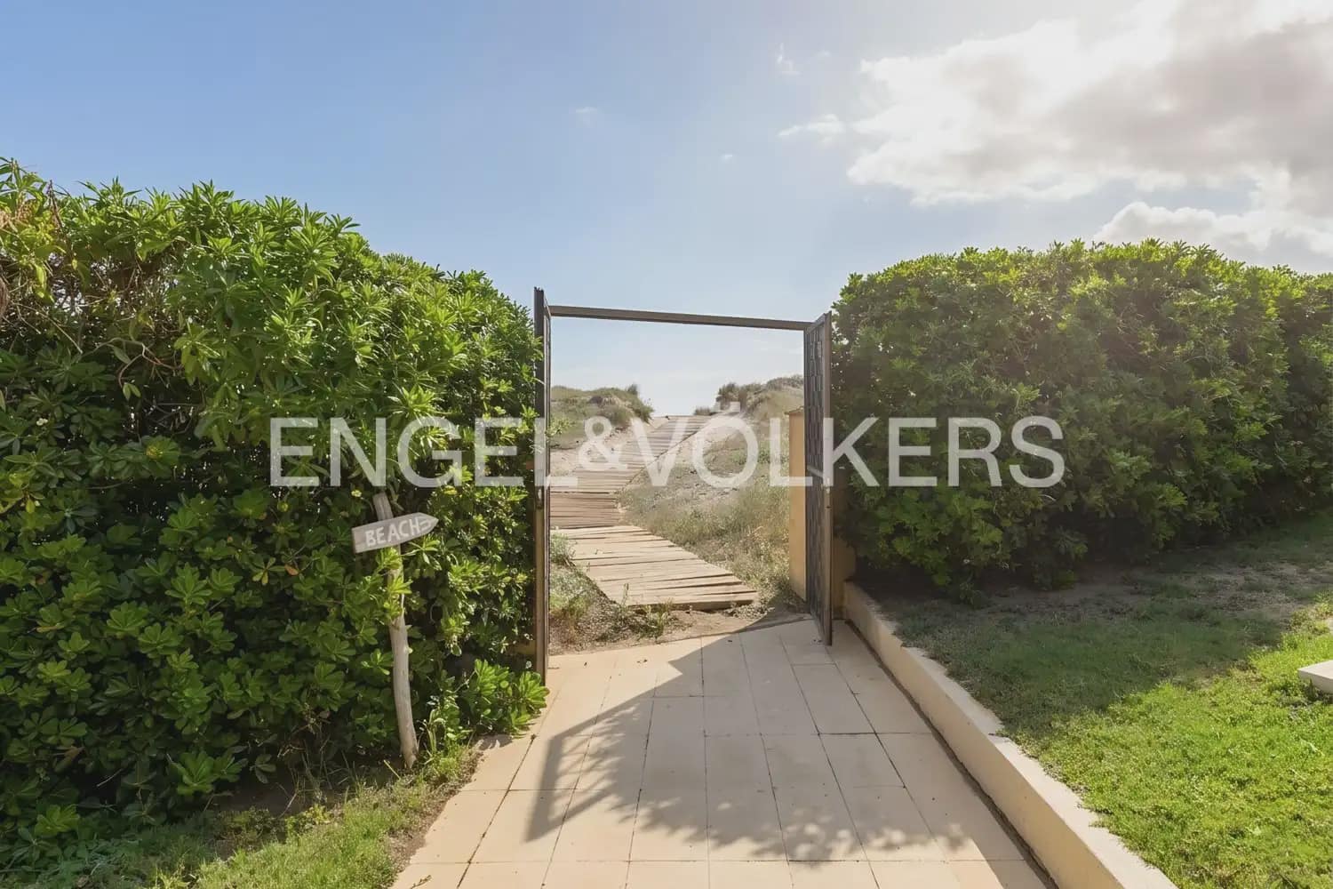3 bedroom Flat for sale in Sueca with pool garage - € 350,000 (Ref: 9897564)