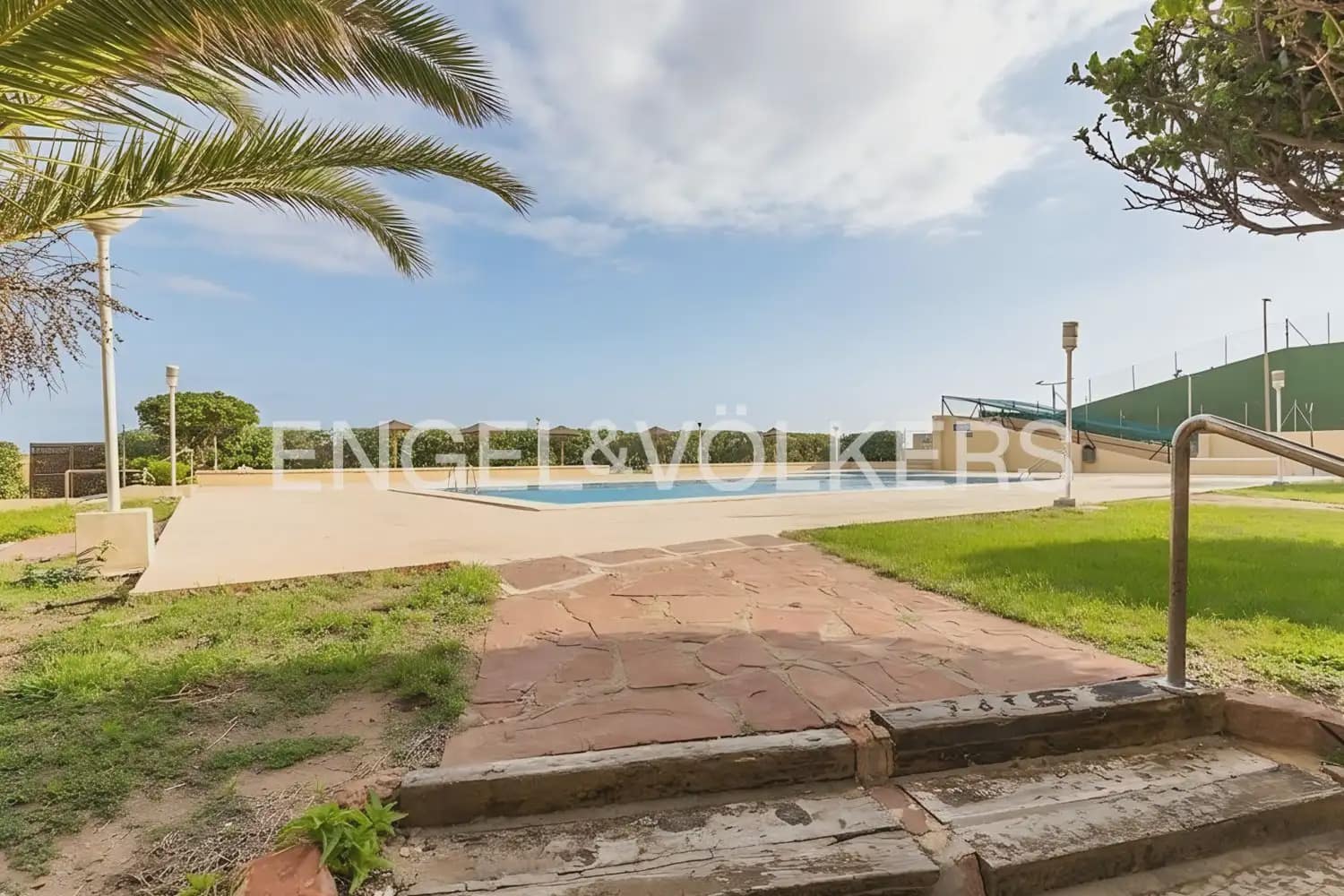 3 bedroom Flat for sale in Sueca with pool garage - € 350,000 (Ref: 9897564)