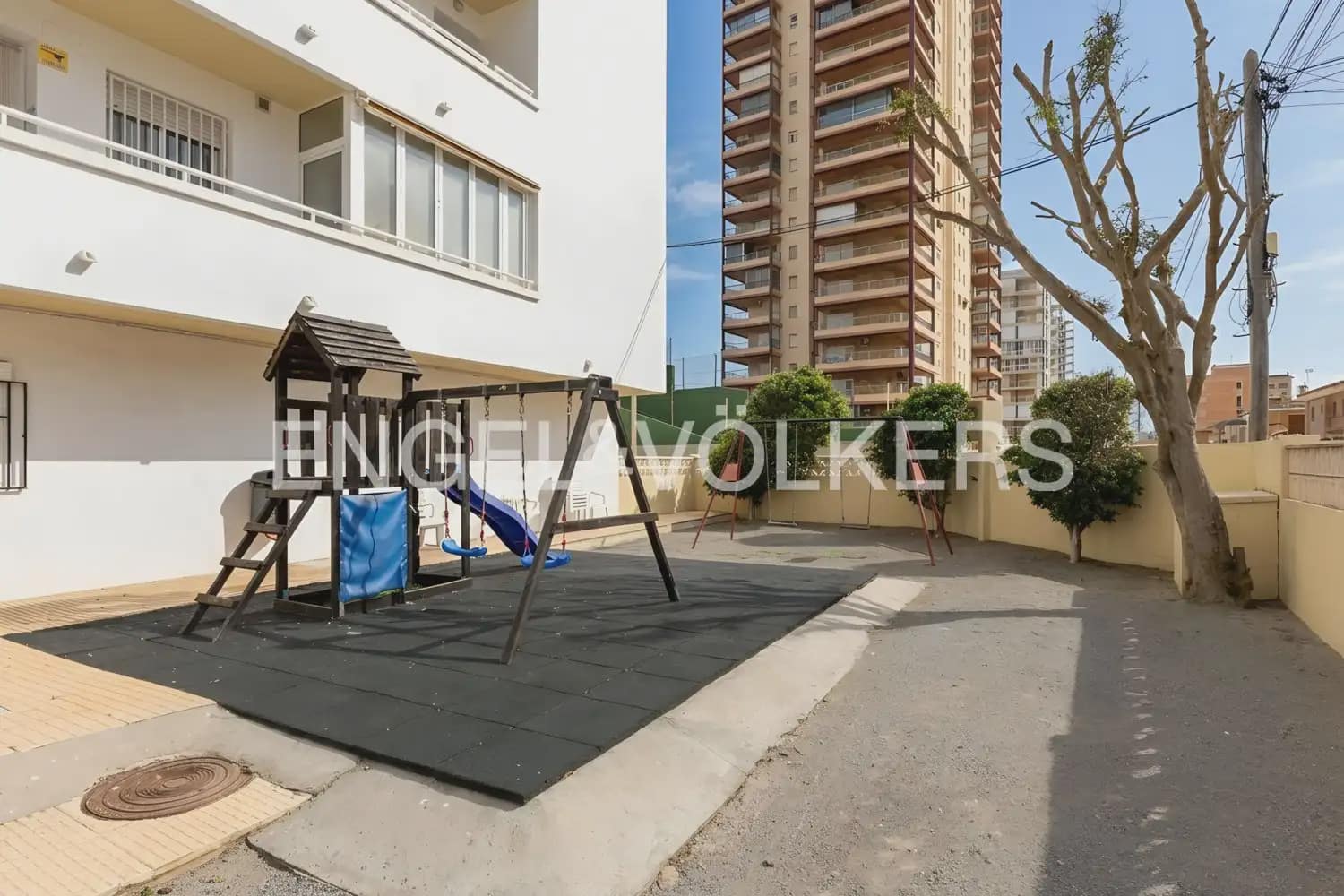 3 bedroom Flat for sale in Sueca with pool garage - € 350,000 (Ref: 9897564)