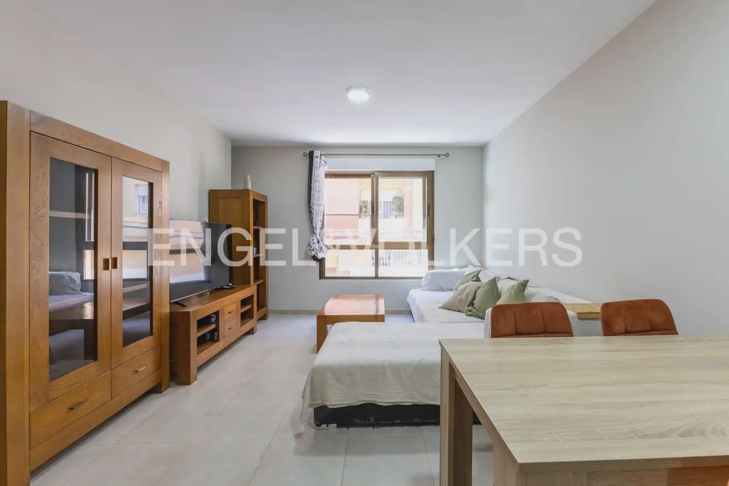 2 slaapkamer Flat te koop in Piles met garage - € 160.000 (Ref: 9897565)