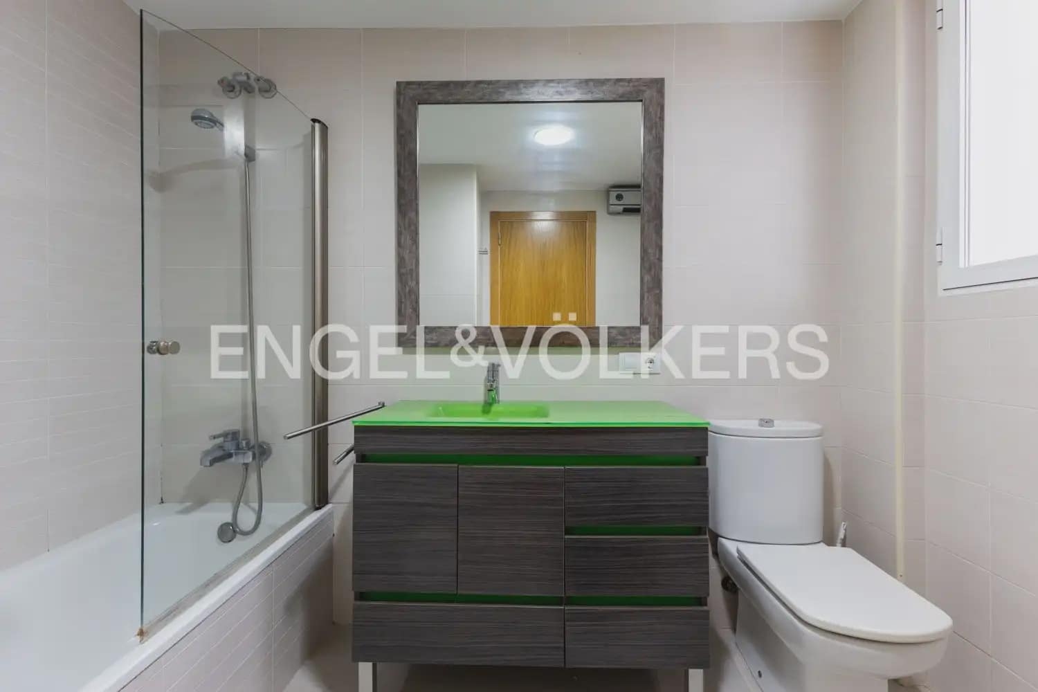 2 slaapkamer Flat te koop in Piles met garage - € 160.000 (Ref: 9897565)