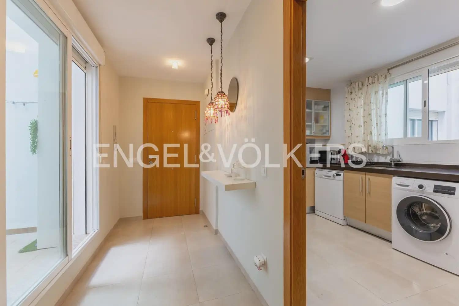2 slaapkamer Flat te koop in Piles met garage - € 160.000 (Ref: 9897565)