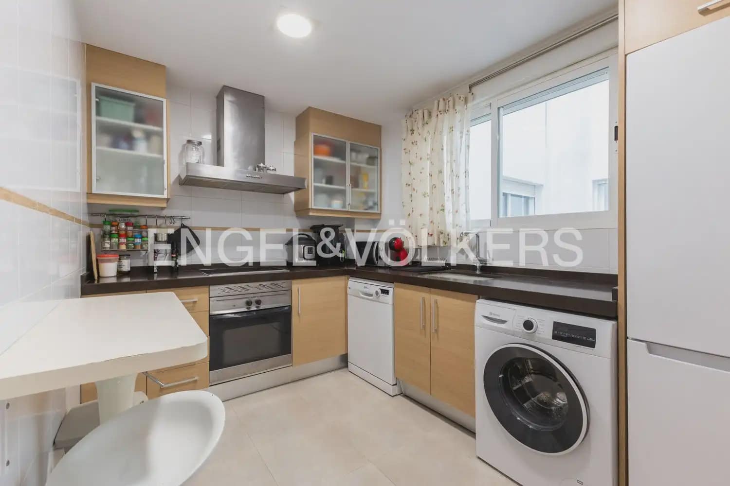 2 slaapkamer Flat te koop in Piles met garage - € 160.000 (Ref: 9897565)
