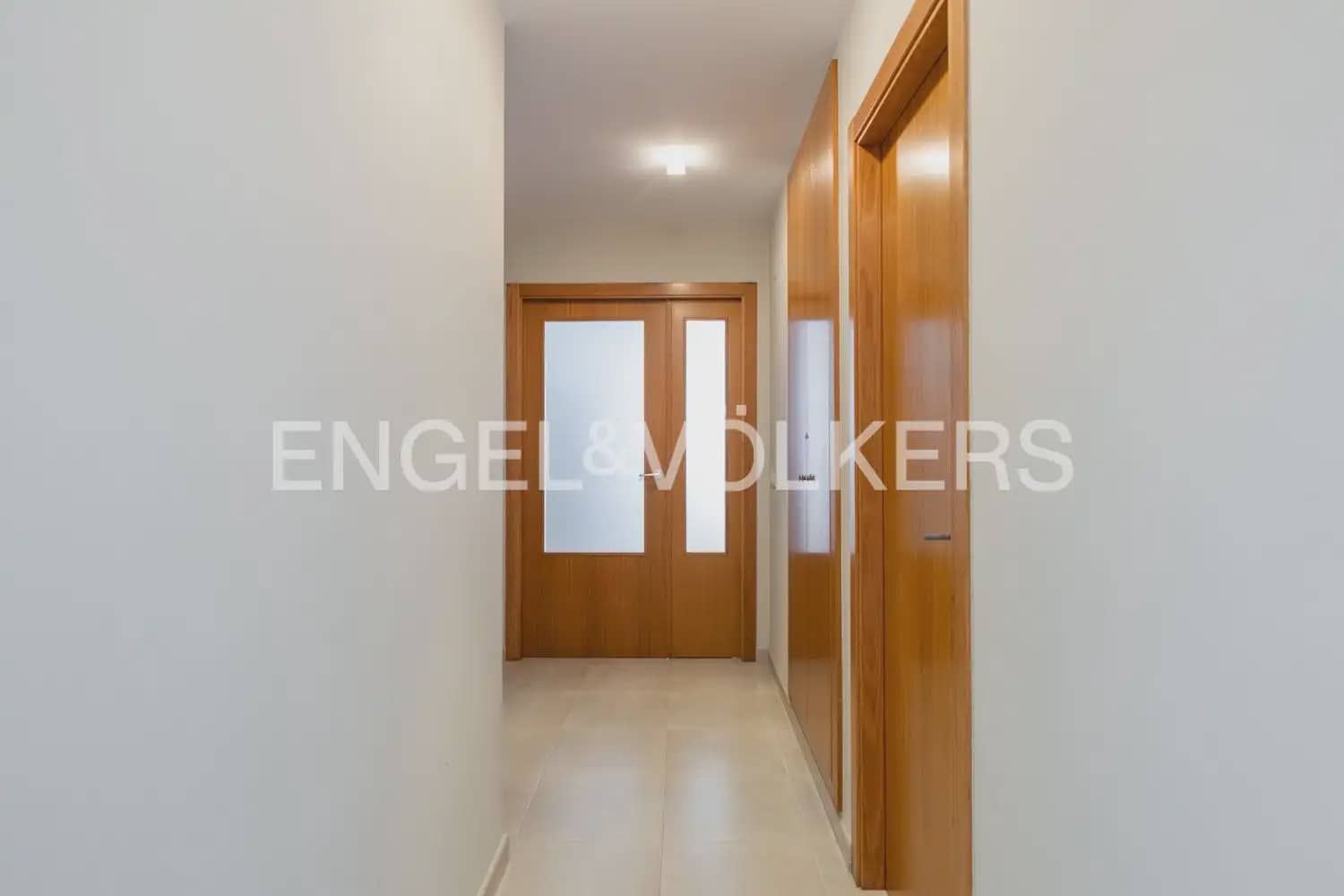 2 slaapkamer Flat te koop in Piles met garage - € 160.000 (Ref: 9897565)