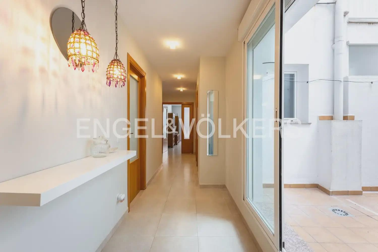 2 slaapkamer Flat te koop in Piles met garage - € 160.000 (Ref: 9897565)