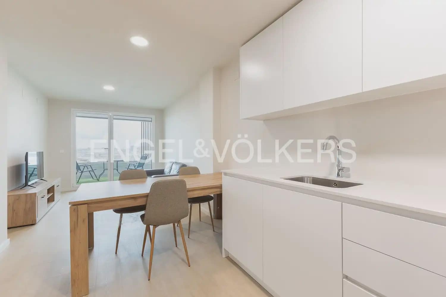 2 camera da letto Appartamento da affittare in Valencia citta con piscina garage - 2.400 € (Rif: 9897566)