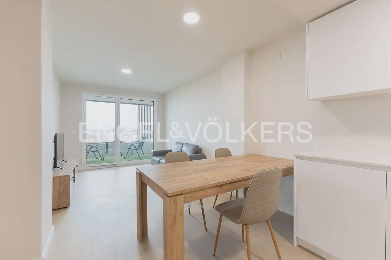 2 camera da letto Appartamento da affittare in Valencia citta con piscina garage - 2.400 € (Rif: 9897566)
