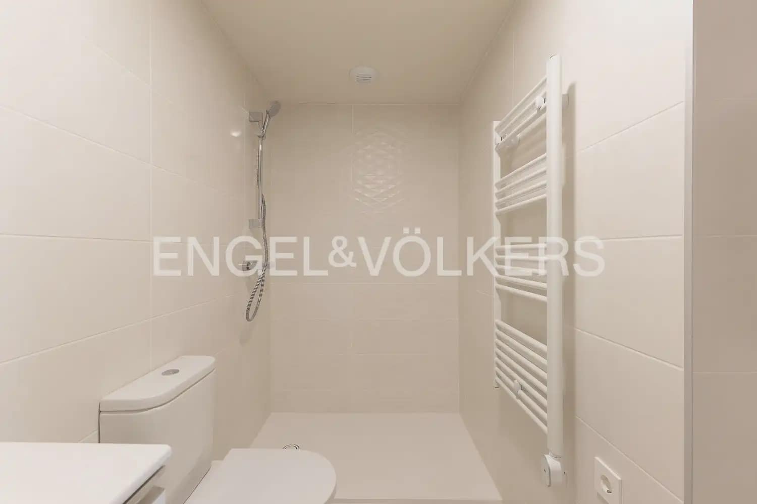 2 camera da letto Appartamento da affittare in Valencia citta con piscina garage - 2.400 € (Rif: 9897566)