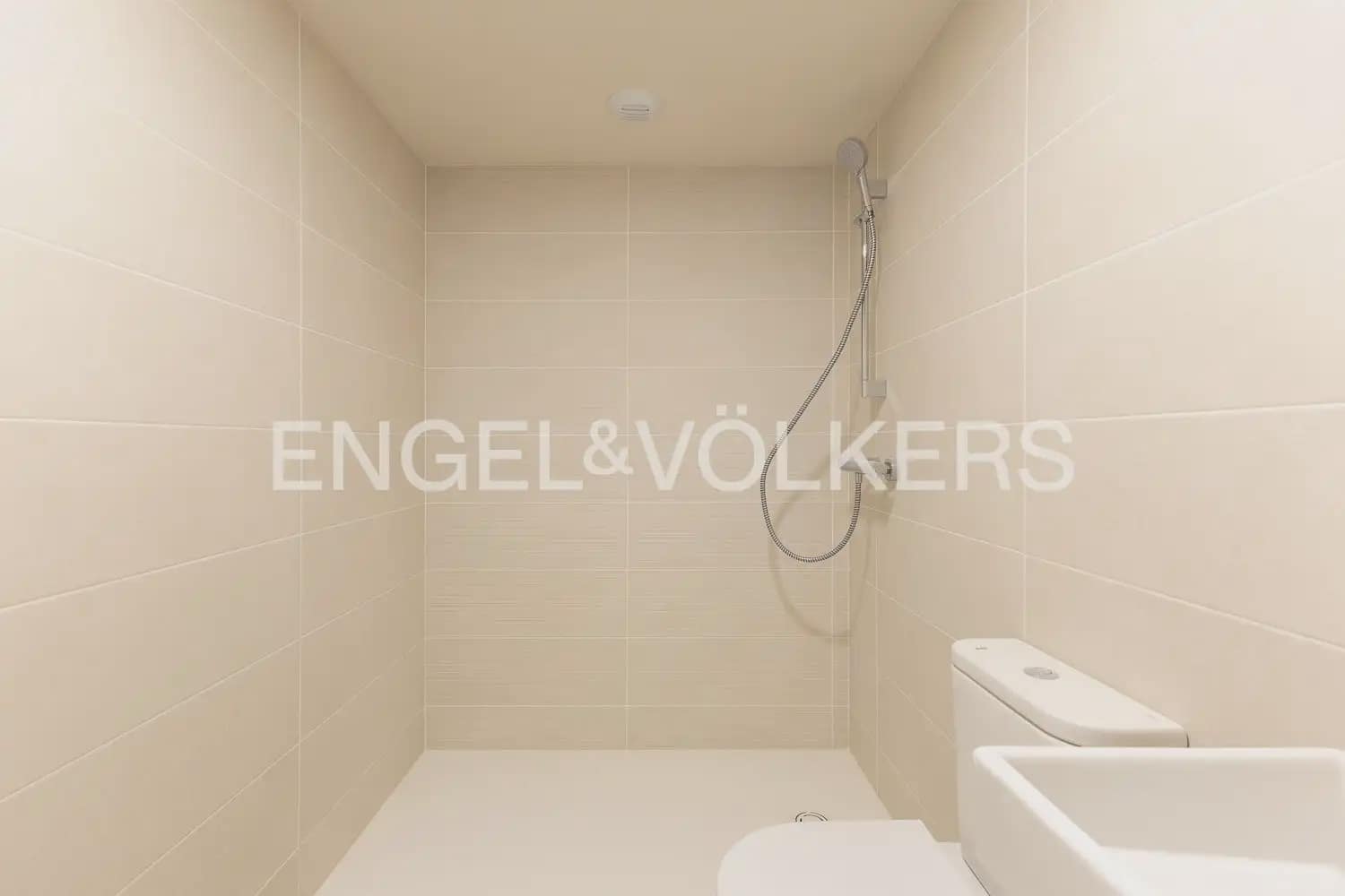2 camera da letto Appartamento da affittare in Valencia citta con piscina garage - 2.400 € (Rif: 9897566)