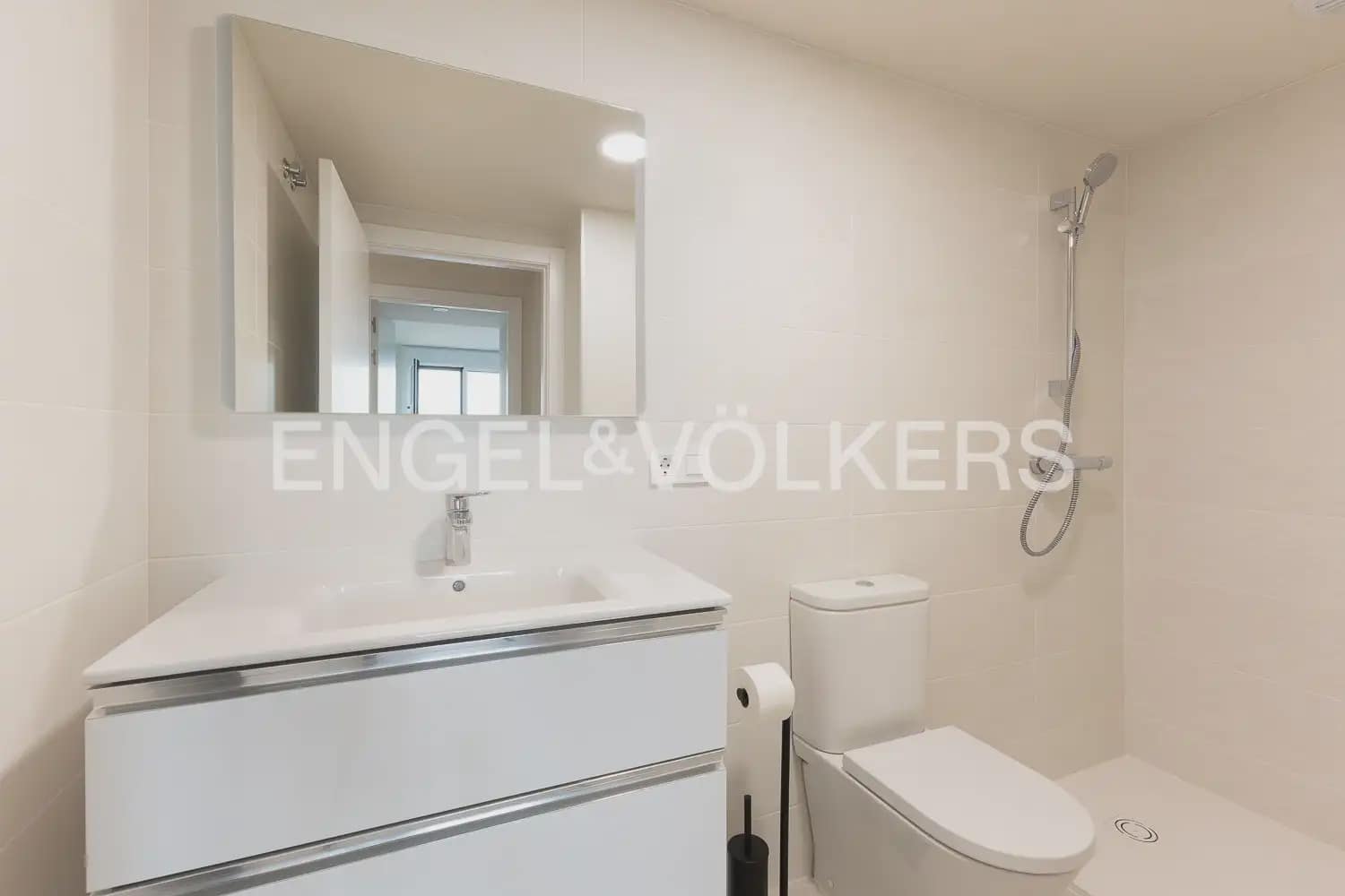 2 camera da letto Appartamento da affittare in Valencia citta con piscina garage - 2.400 € (Rif: 9897566)