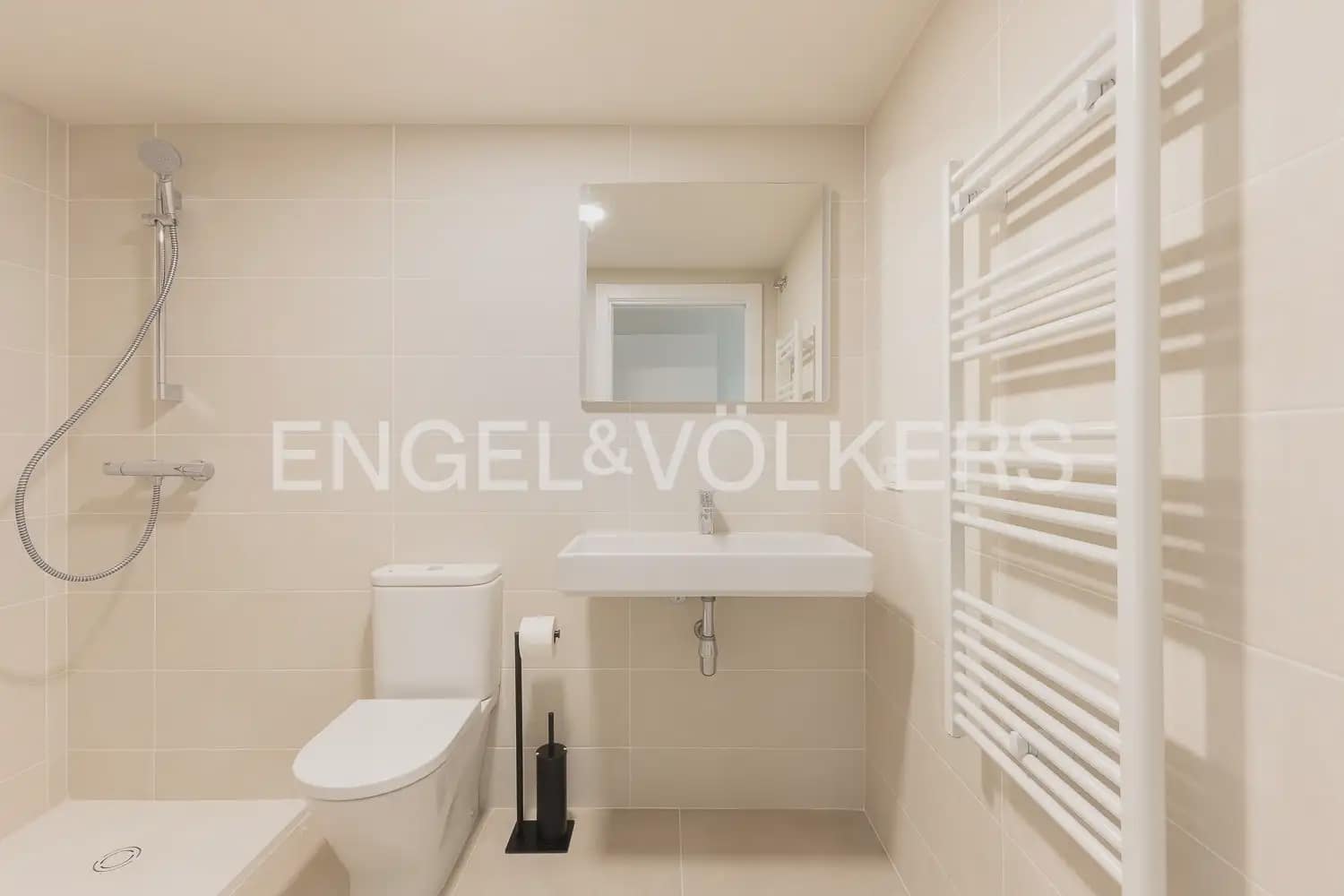 2 camera da letto Appartamento da affittare in Valencia citta con piscina garage - 2.400 € (Rif: 9897566)