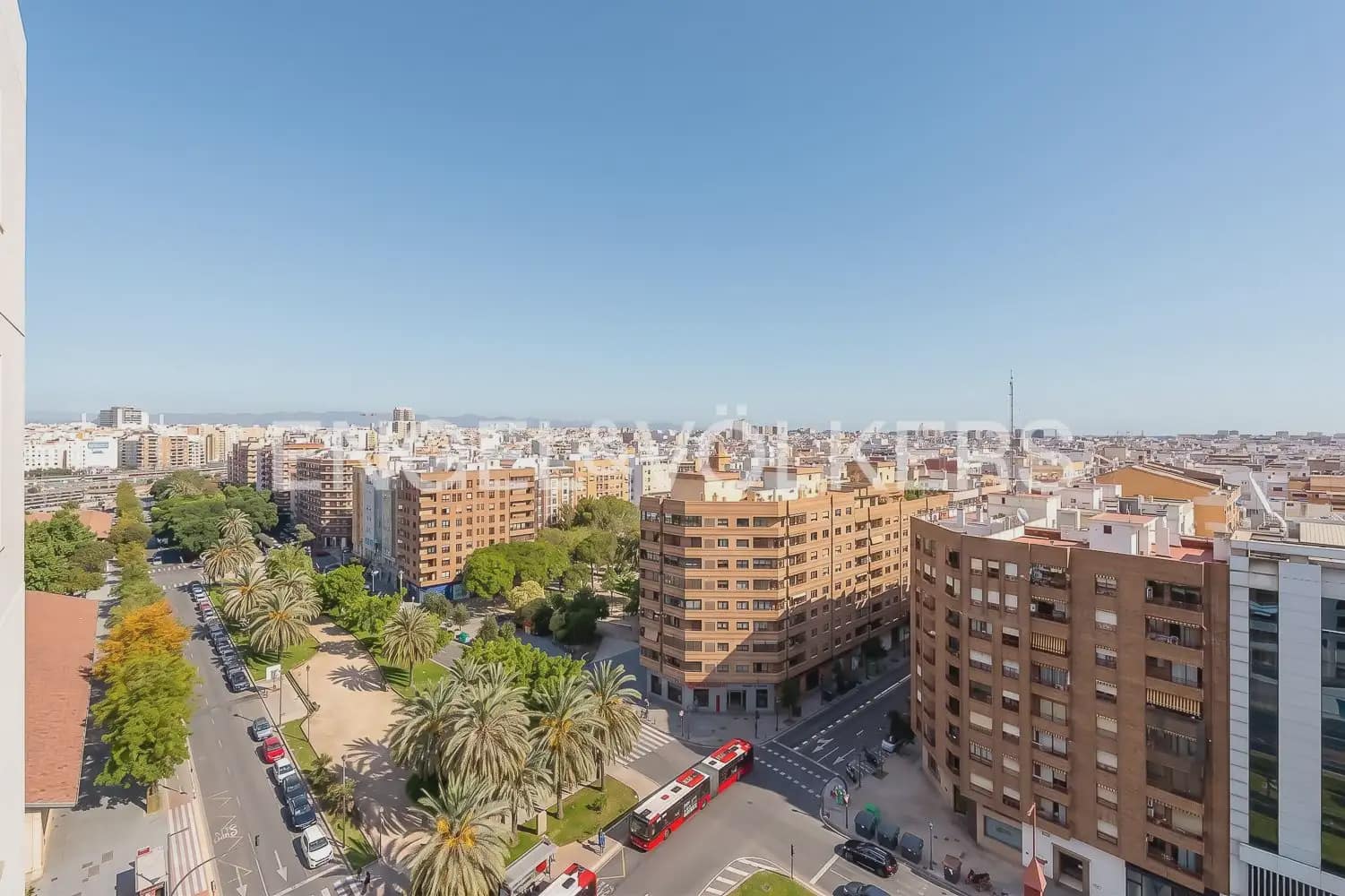 2 camera da letto Appartamento da affittare in Valencia citta con piscina garage - 2.400 € (Rif: 9897566)