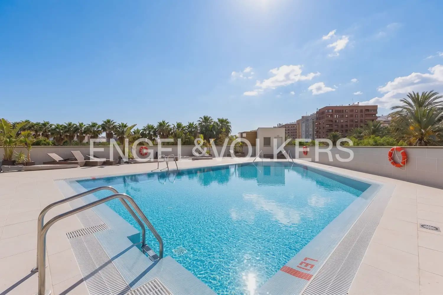 2 camera da letto Appartamento da affittare in Valencia citta con piscina garage - 2.400 € (Rif: 9897566)