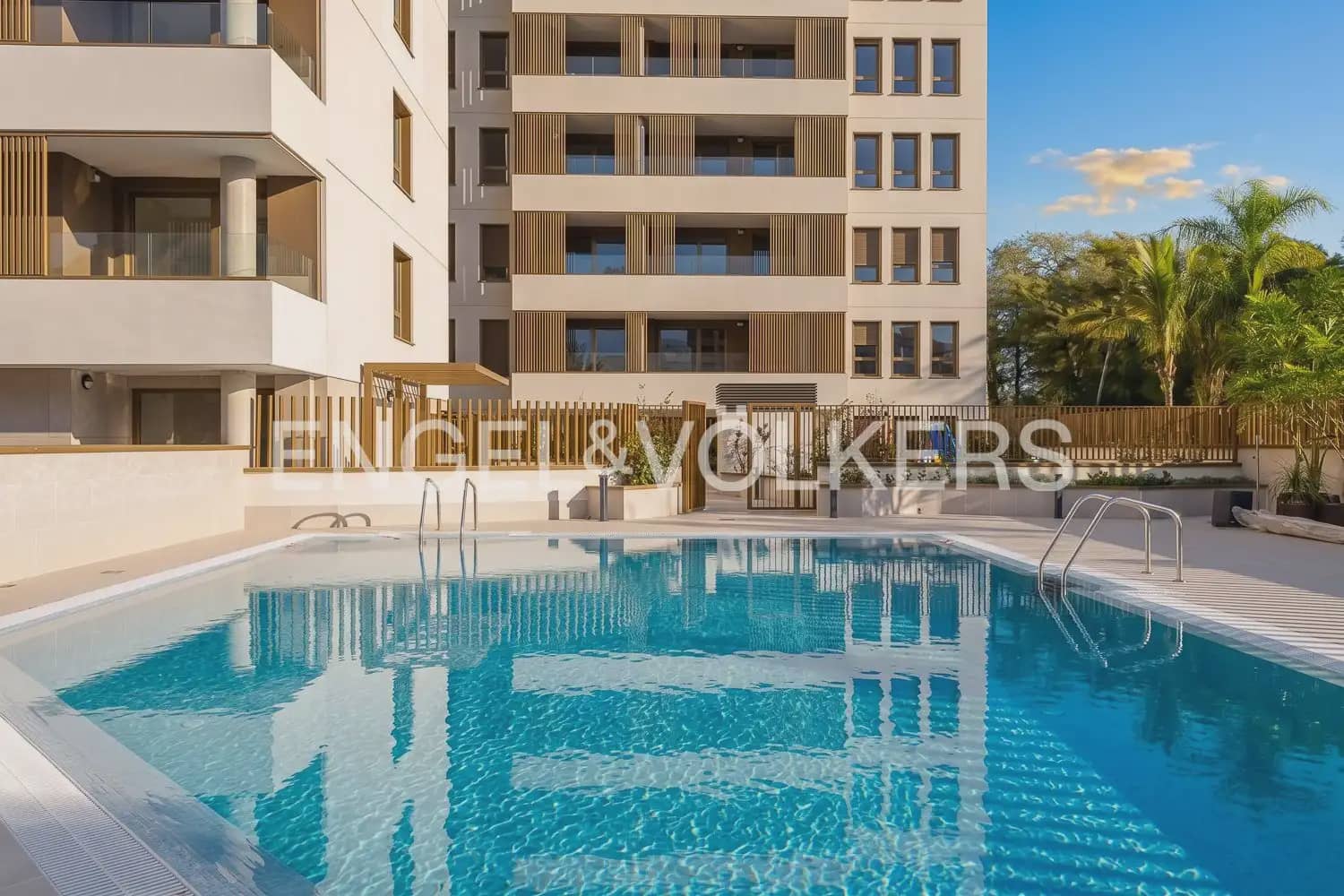 2 camera da letto Appartamento da affittare in Valencia citta con piscina garage - 2.400 € (Rif: 9897566)
