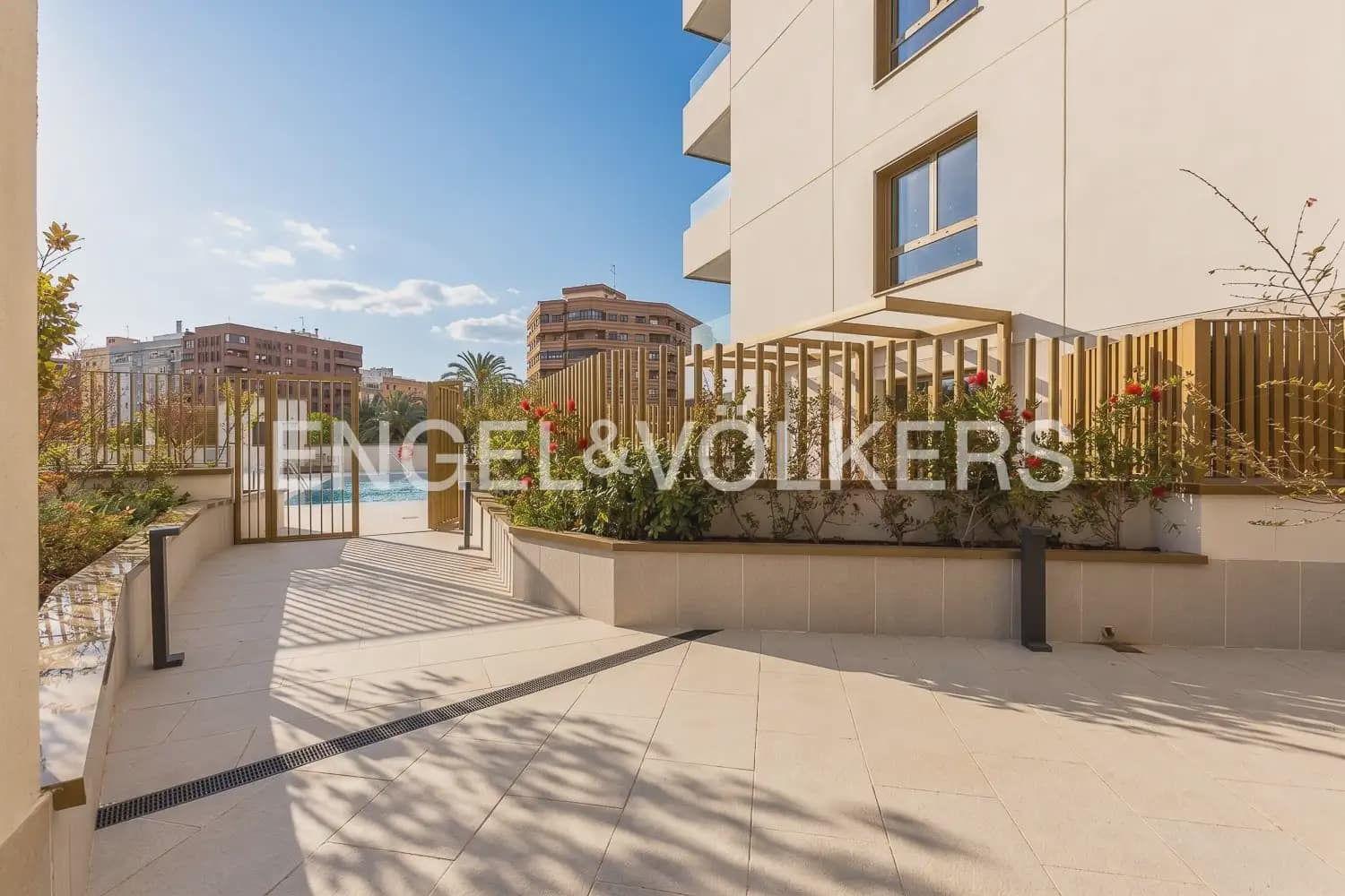 2 camera da letto Appartamento da affittare in Valencia citta con piscina garage - 2.400 € (Rif: 9897566)