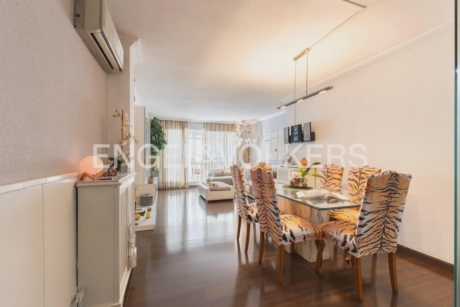 4 sovrum Lägenhet till salu i Valencia stad med garage - 790 000 € (Ref: 9897567)