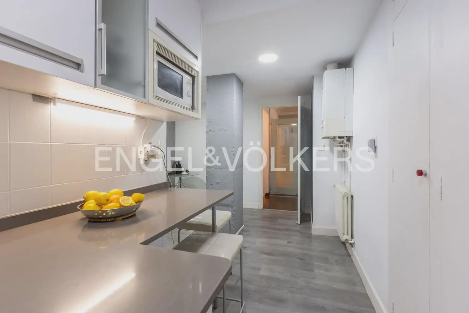 4 sovrum Lägenhet till salu i Valencia stad med garage - 790 000 € (Ref: 9897567)