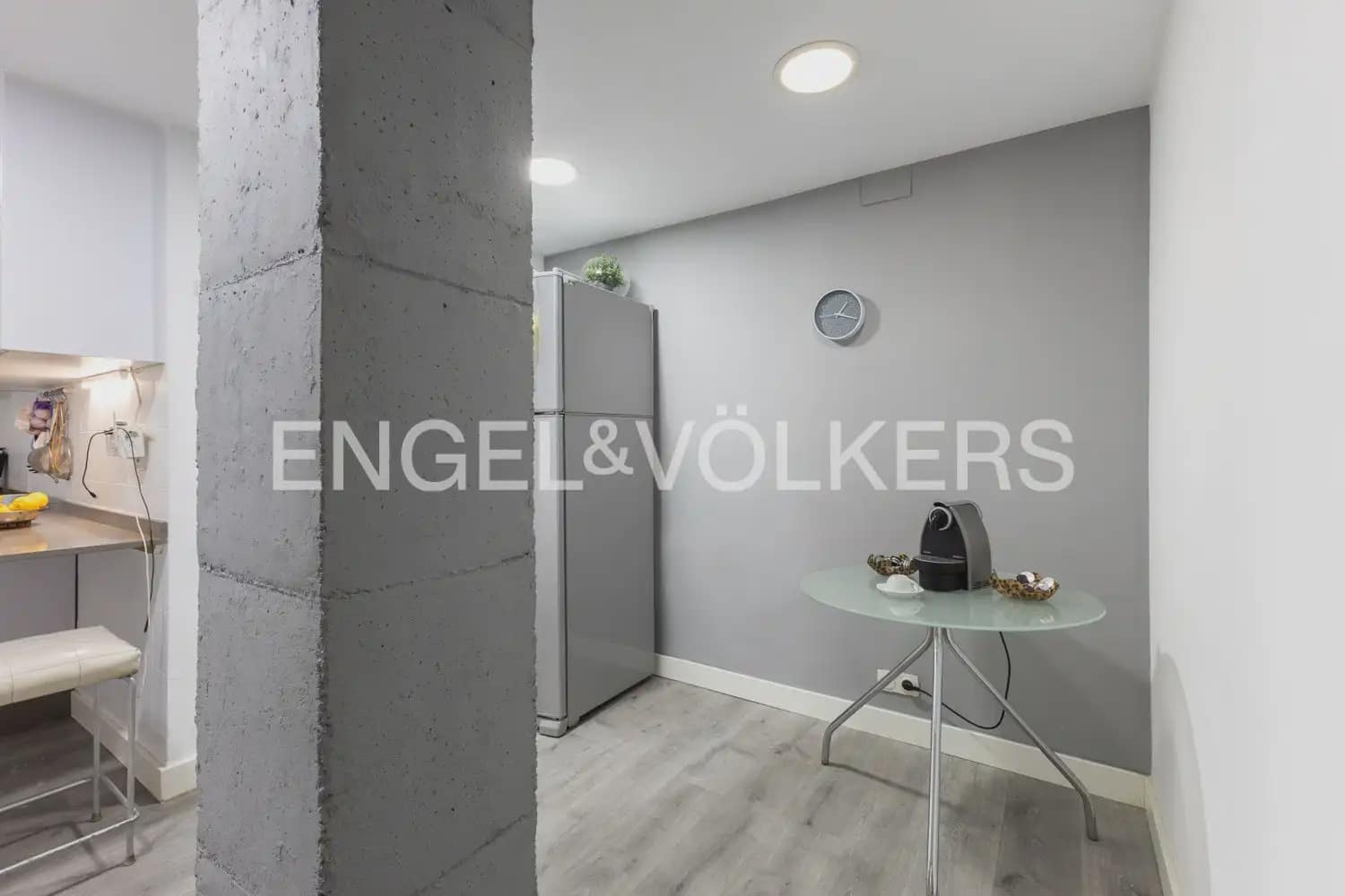 4 sovrum Lägenhet till salu i Valencia stad med garage - 790 000 € (Ref: 9897567)