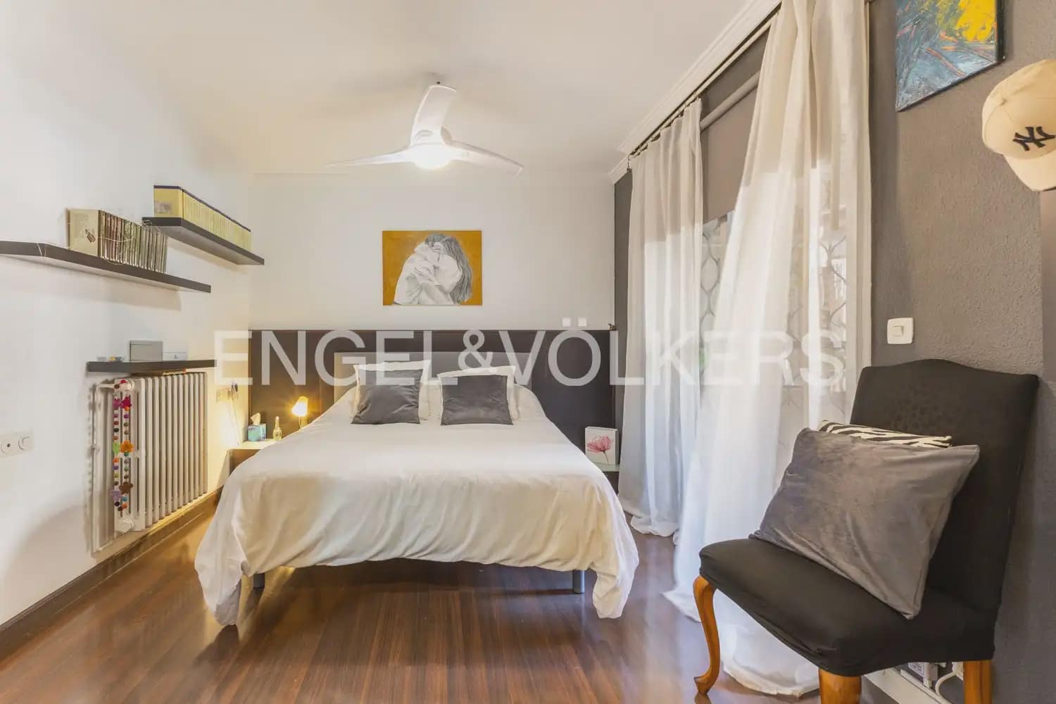 4 sovrum Lägenhet till salu i Valencia stad med garage - 790 000 € (Ref: 9897567)