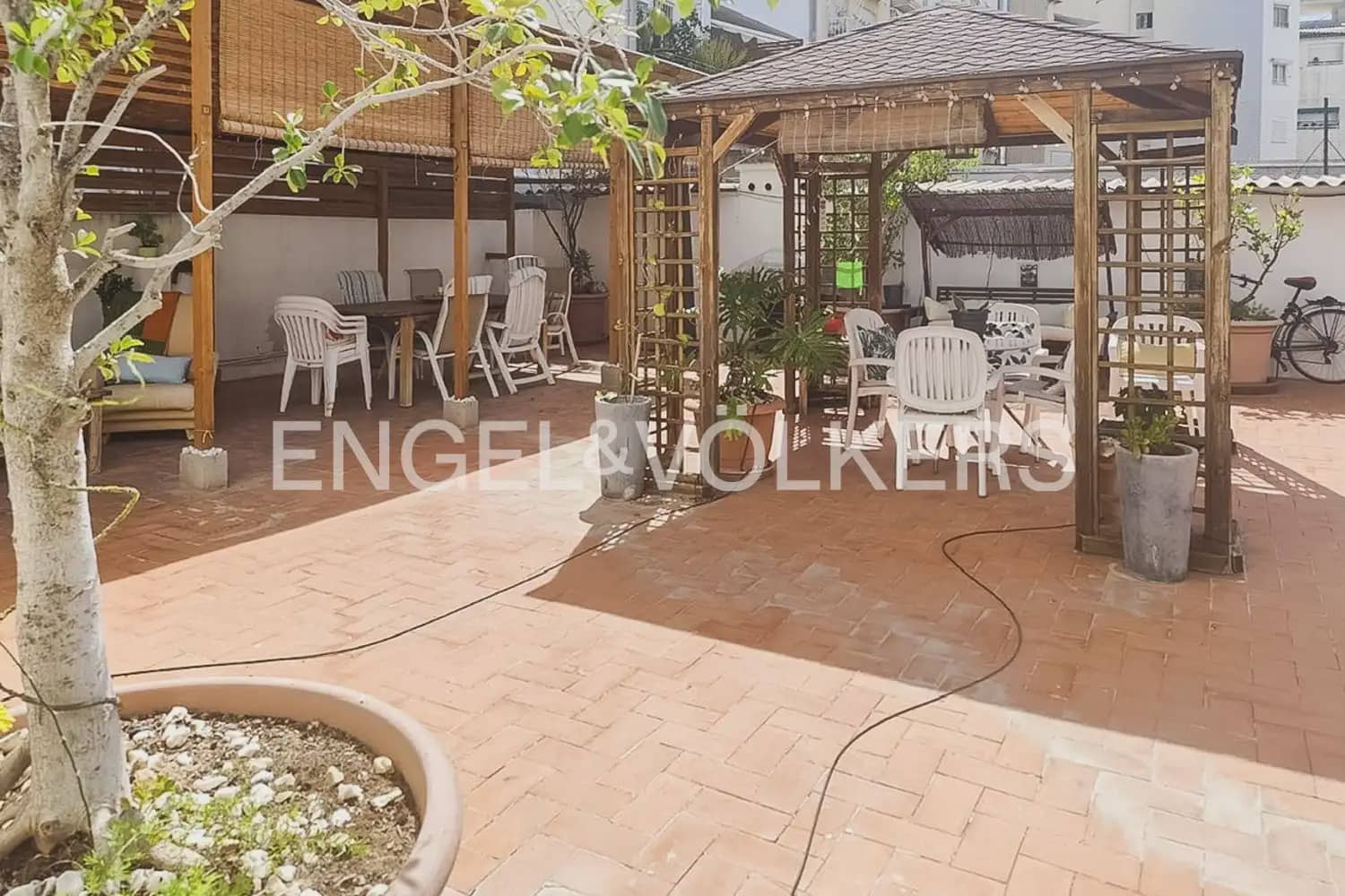 4 sovrum Lägenhet till salu i Valencia stad med garage - 790 000 € (Ref: 9897567)