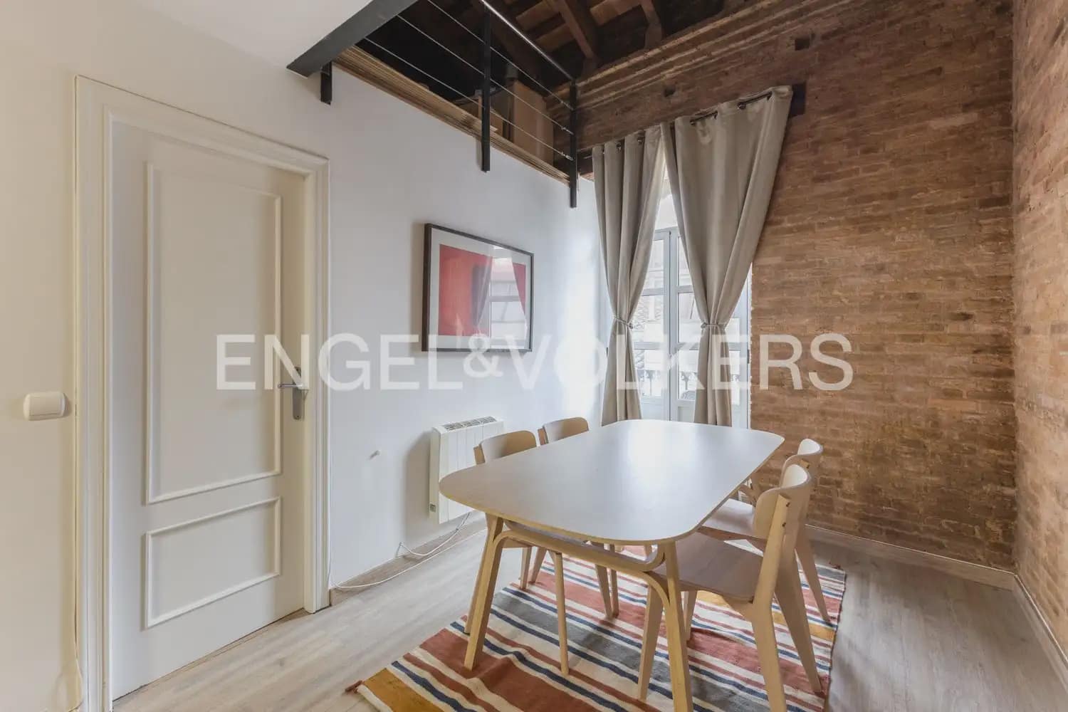 2 makuuhuone Asunto vuokrattavana paikassa Valencia kaupunki - 1 700 € (Ref: 9897569)