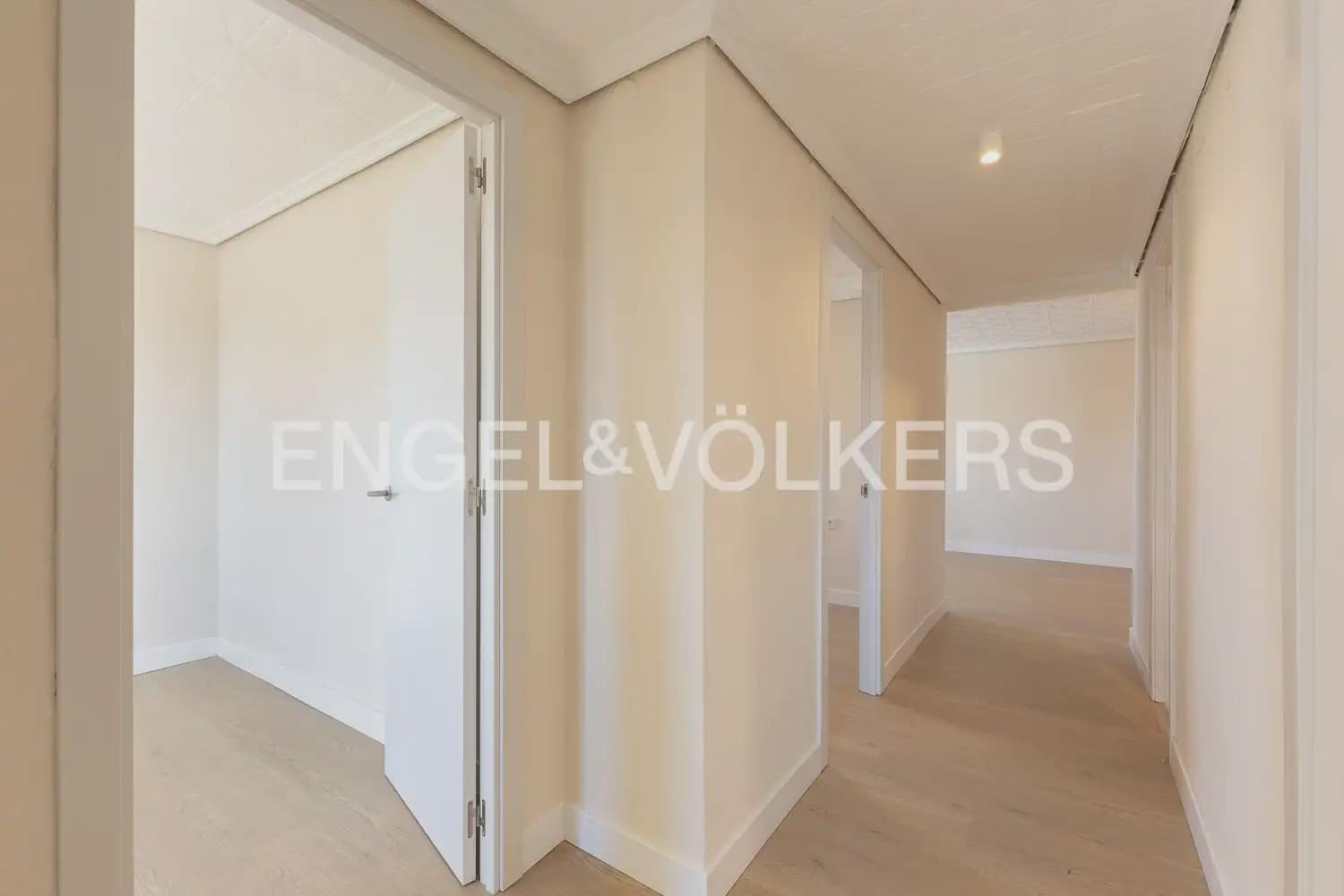 3 camera da letto Appartamento da affittare in Valencia citta - 1.500 € (Rif: 9897570)