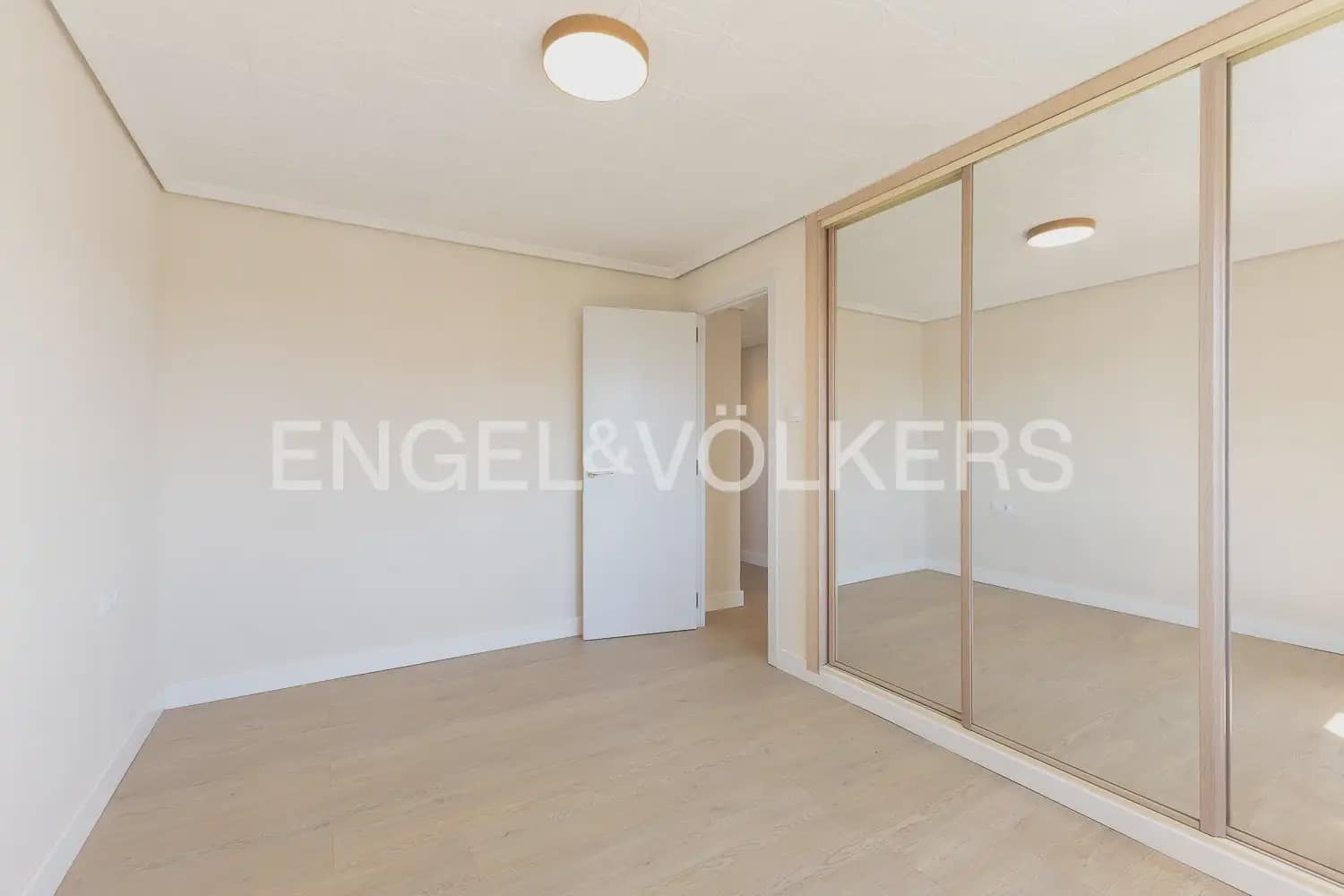 3 camera da letto Appartamento da affittare in Valencia citta - 1.500 € (Rif: 9897570)