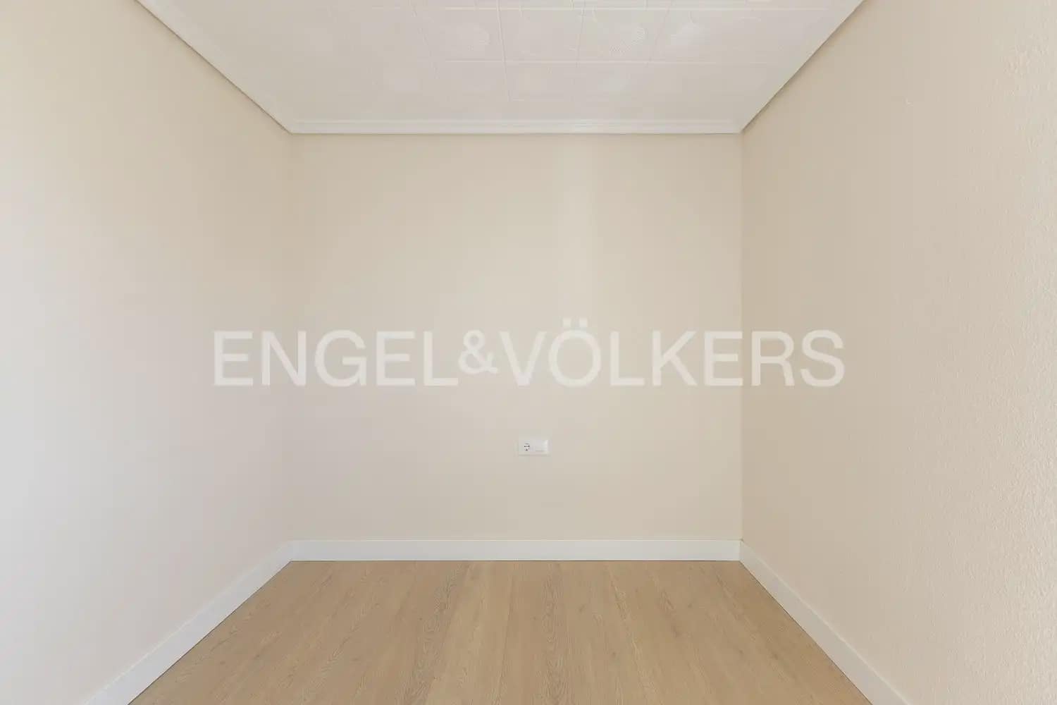 3 camera da letto Appartamento da affittare in Valencia citta - 1.500 € (Rif: 9897570)