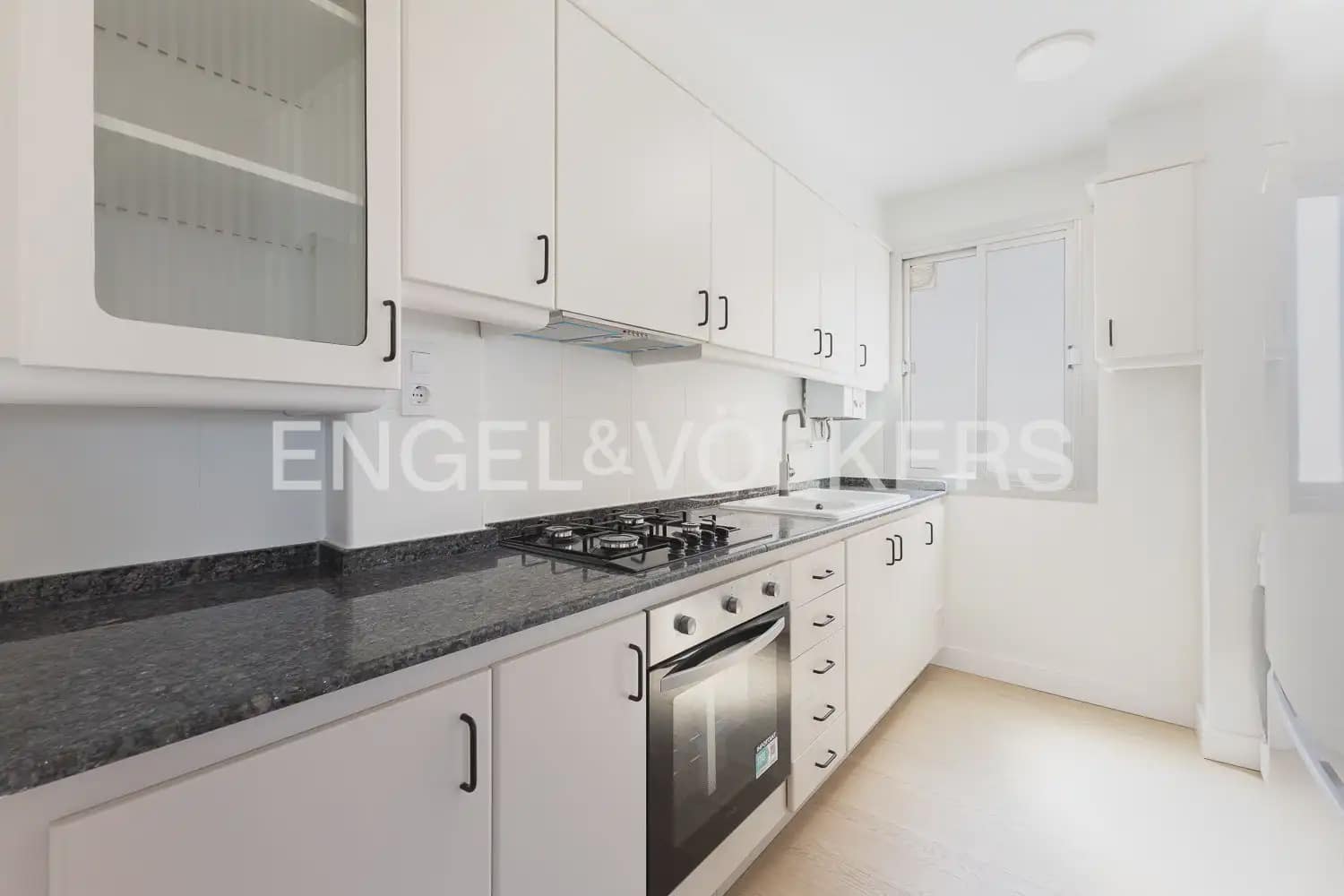 3 camera da letto Appartamento da affittare in Valencia citta - 1.500 € (Rif: 9897570)