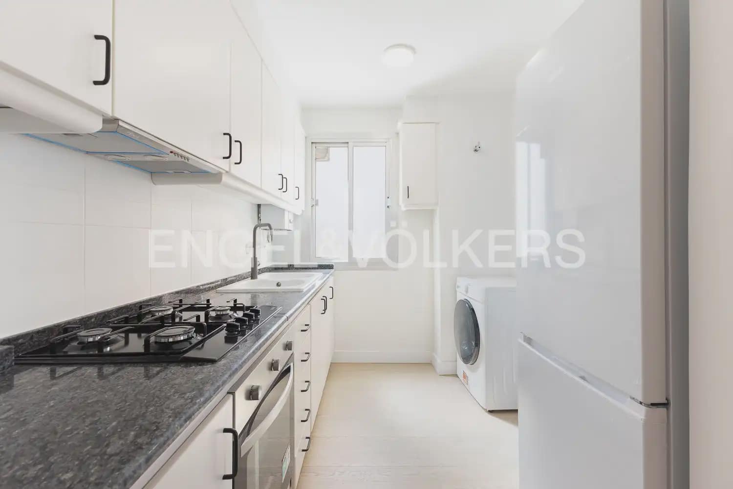 3 camera da letto Appartamento da affittare in Valencia citta - 1.500 € (Rif: 9897570)