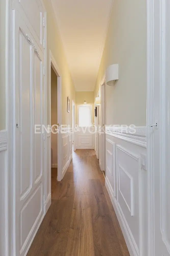 Appartement de 2 chambres à louer à Valence ville - 2 000 € (Ref: 9897572)