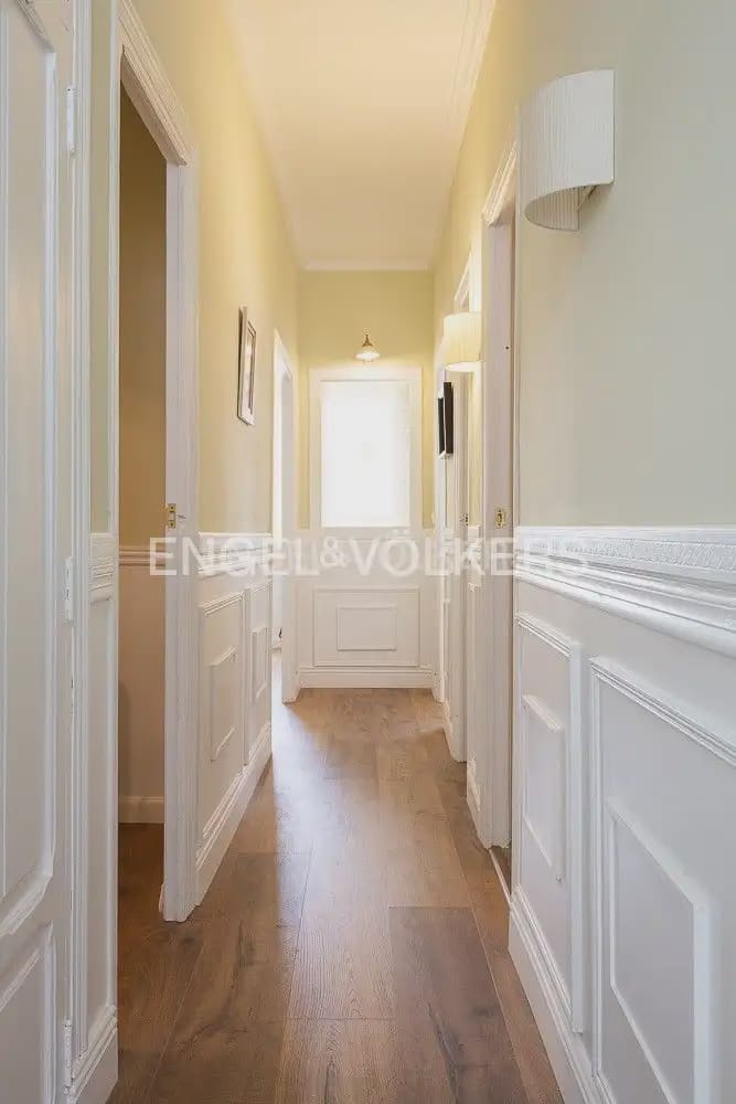 Appartement de 2 chambres à louer à Valence ville - 2 000 € (Ref: 9897572)