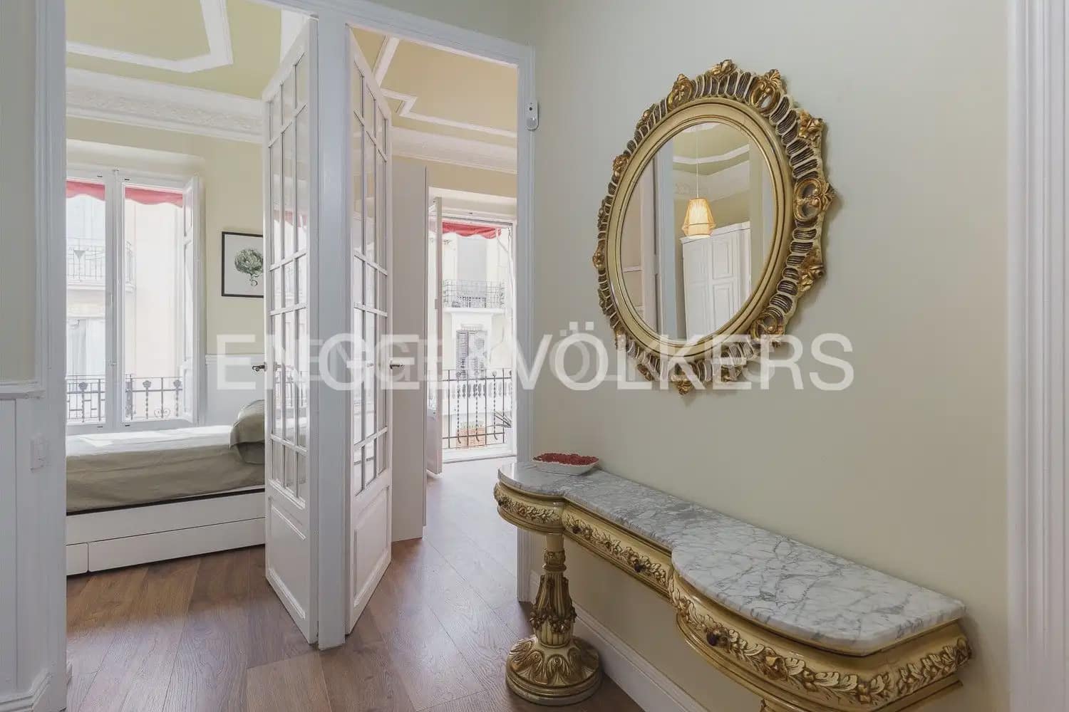 Appartement de 2 chambres à louer à Valence ville - 2 000 € (Ref: 9897572)